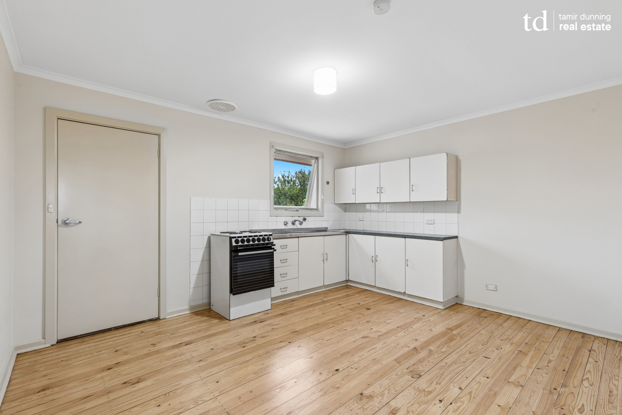 20 Clifford Street, Murray Bridge, SA 5253 - Image 10