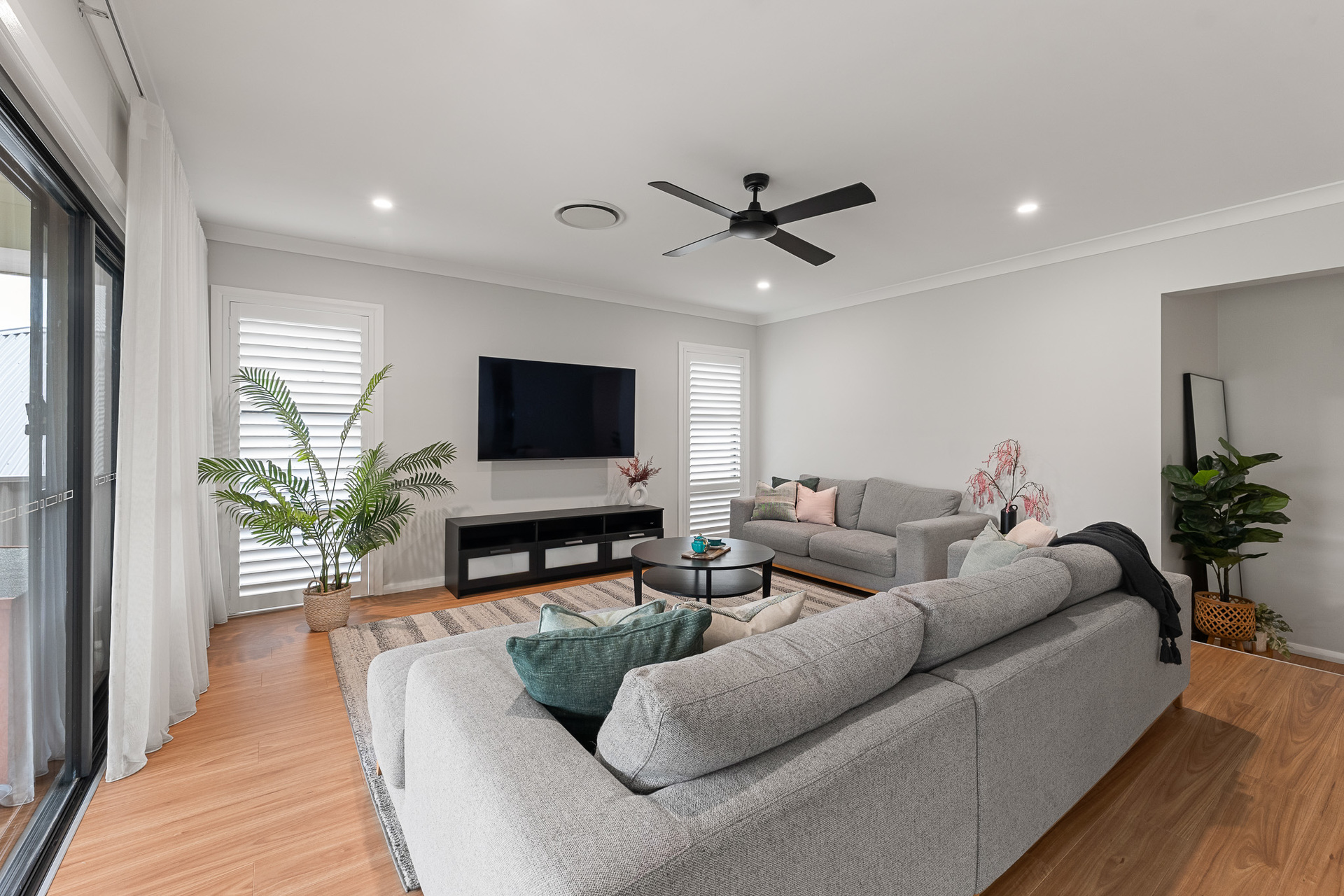 6 FIN STREET, Teralba NSW 2284 - Image 9
