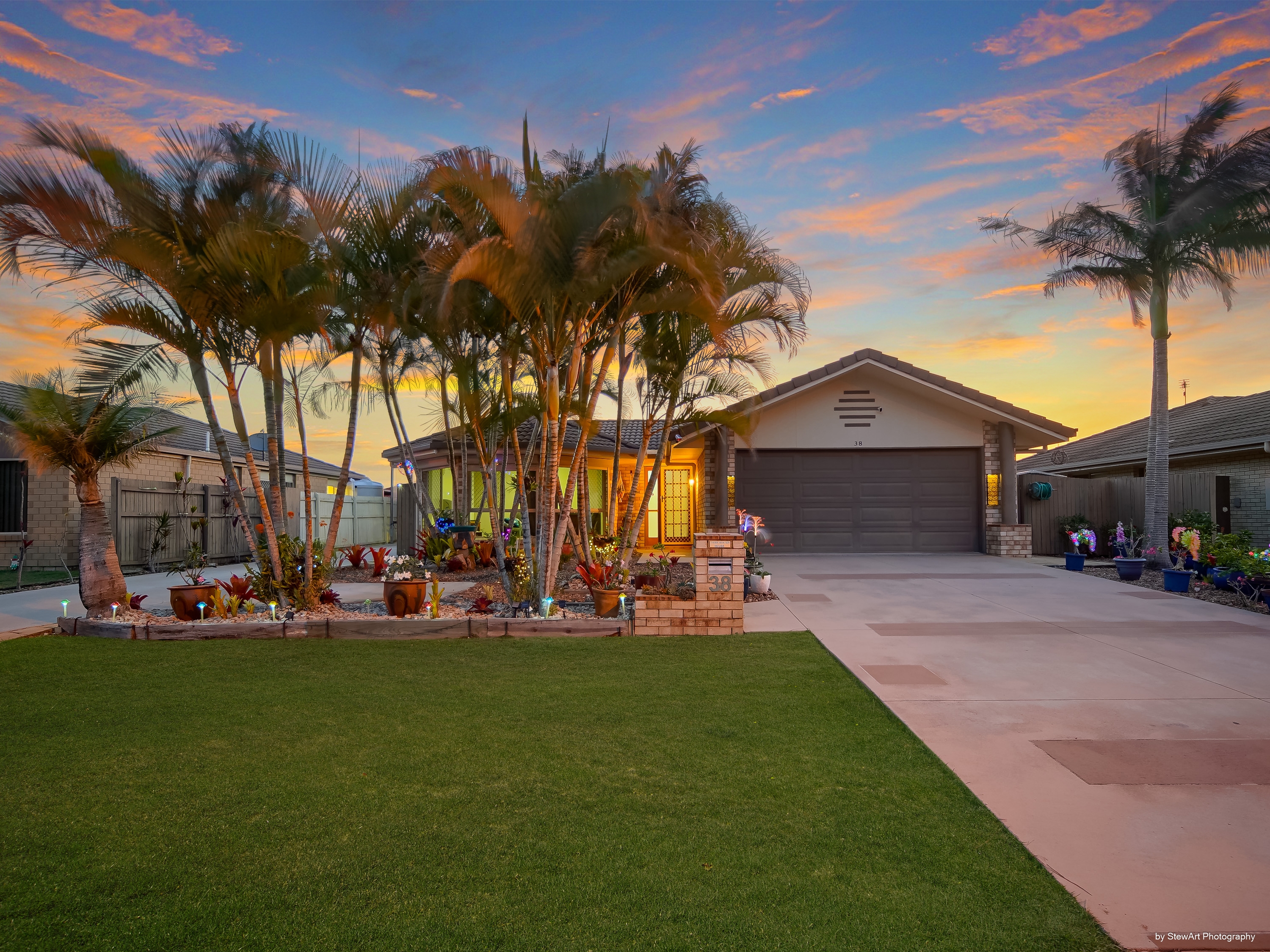 38 Emerald Park Way, Urangan, Qld, 4655 - Image 1