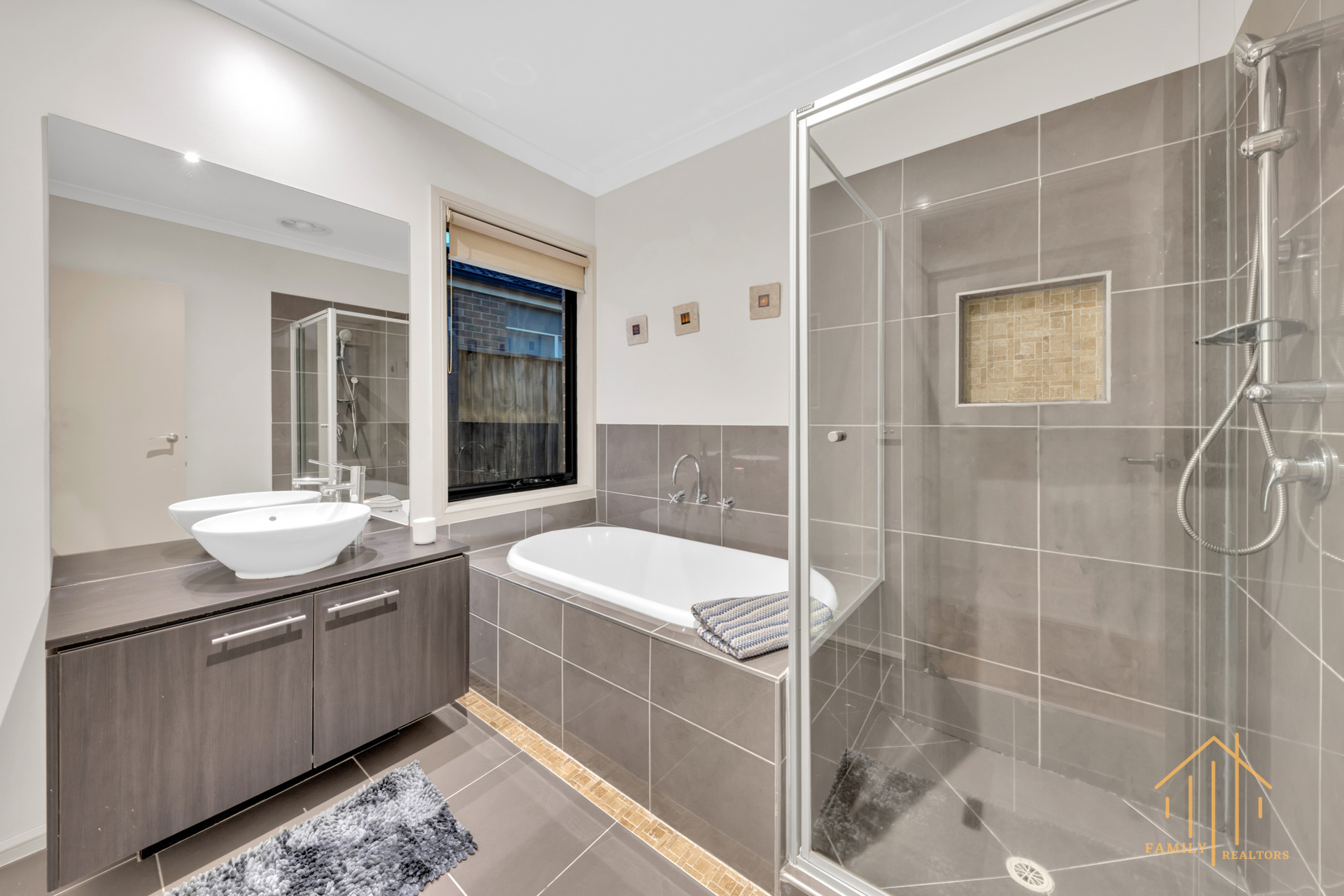 5-bedroom house at 21 Flash Dan Drive, Cranbourne East, VIC 3977, Casey, Victoria