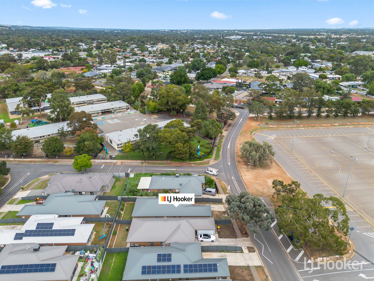 3-bedroom house at 4 Mavros Road, Elizabeth Downs, SA 5113, Playford, South Australia