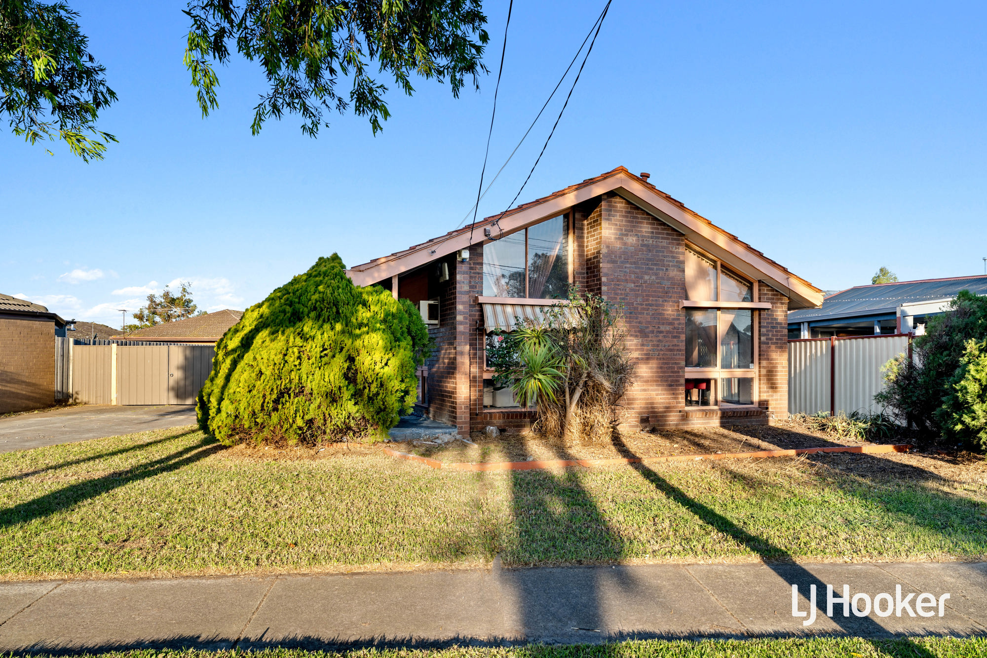 42 BAGGOTT DRIVE, Hoppers Crossing VIC 3029 - Image 2