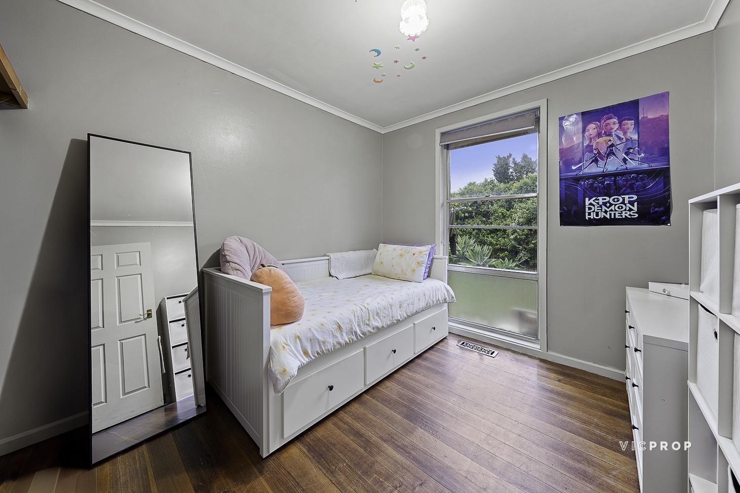 16 Bennett Street, Sunshine West, Vic, 3020 - Image 5