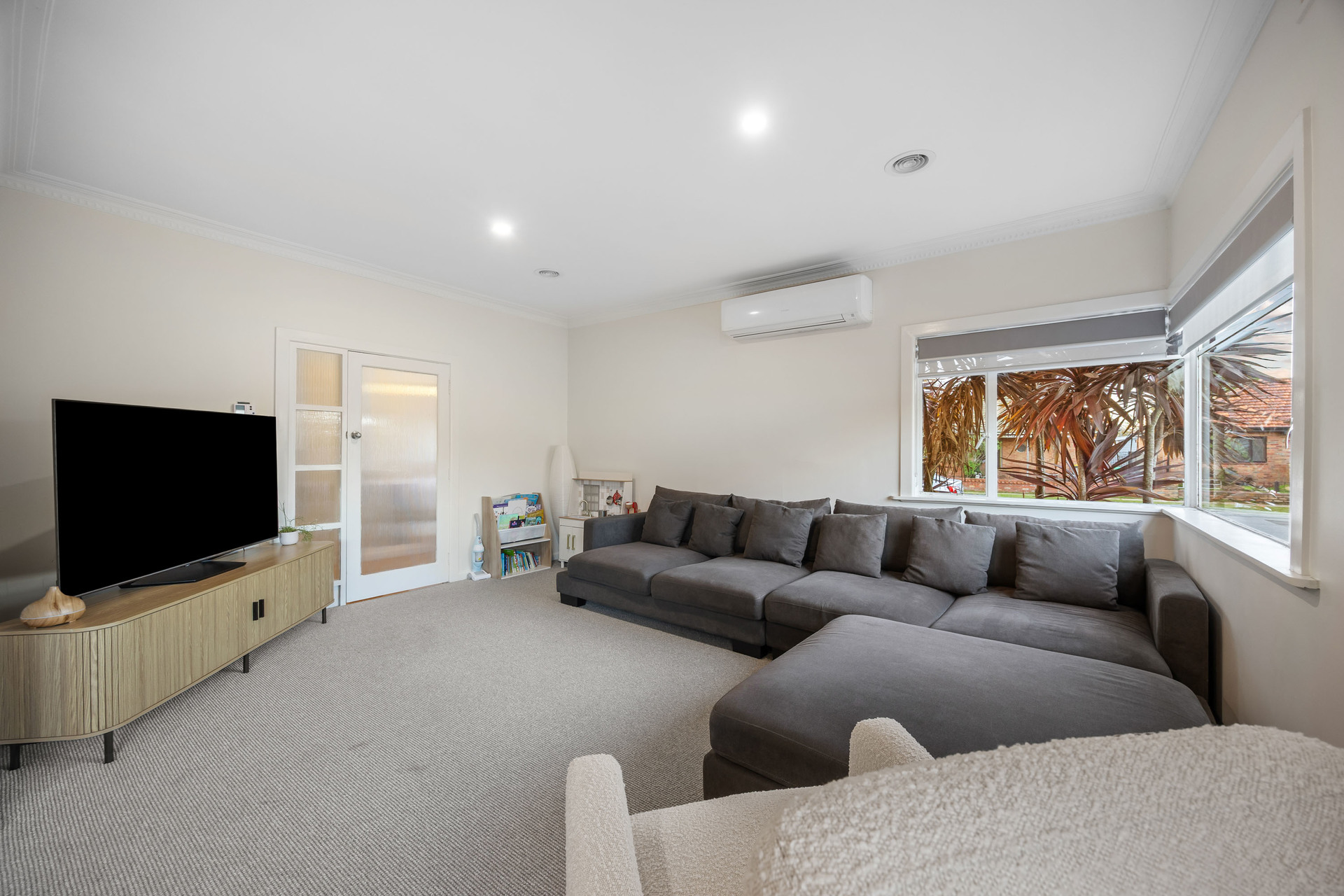 3-bedroom house at 13 Iris Avenue, Wendouree, VIC 3355, Ballarat, Victoria
