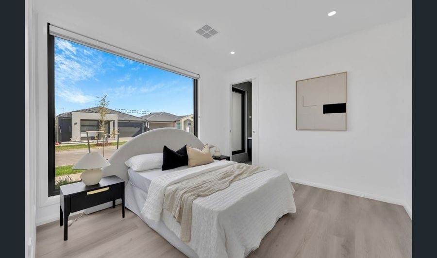 17 Chepstow Street, Craigieburn, Vic, 3064 - Image 2