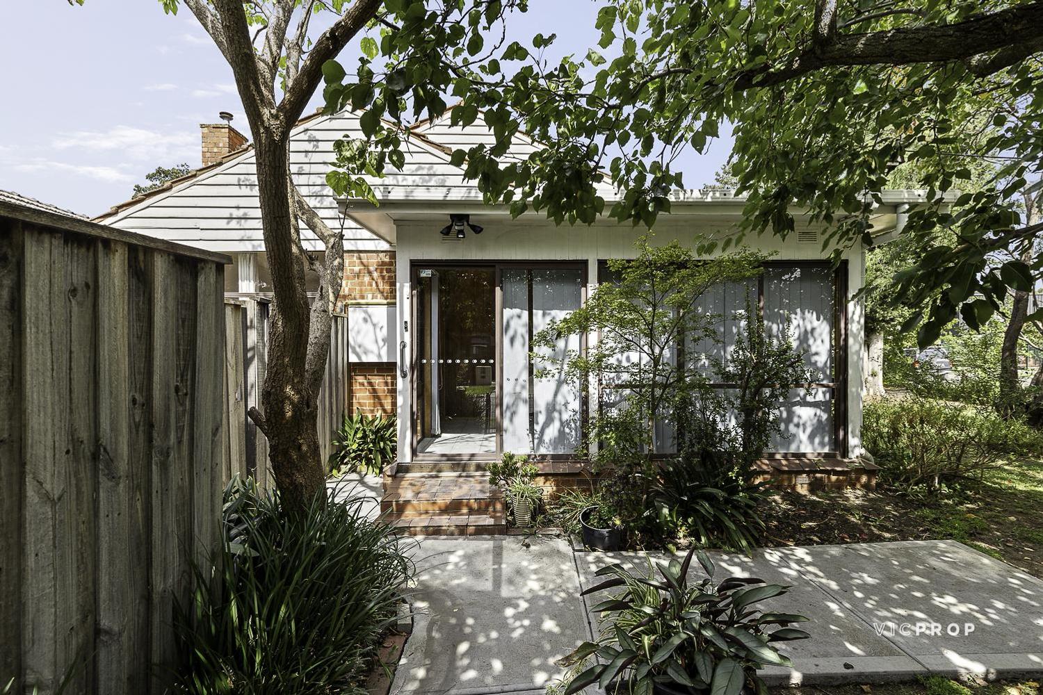 3-bedroom house at 2/13 North Crescent, Heidelberg West, VIC 3081, Banyule, Victoria