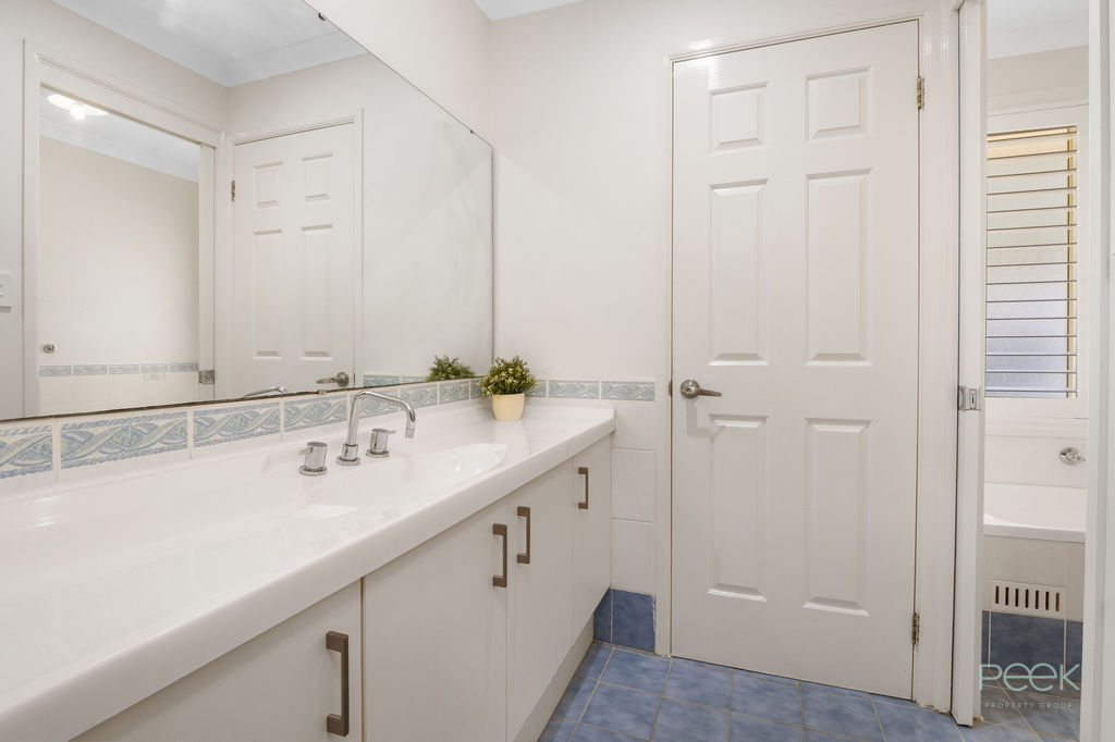 6-bedroom house at 20 Black Swan Place, Yarramundi, NSW 2753, Hawkesbury, New South Wales