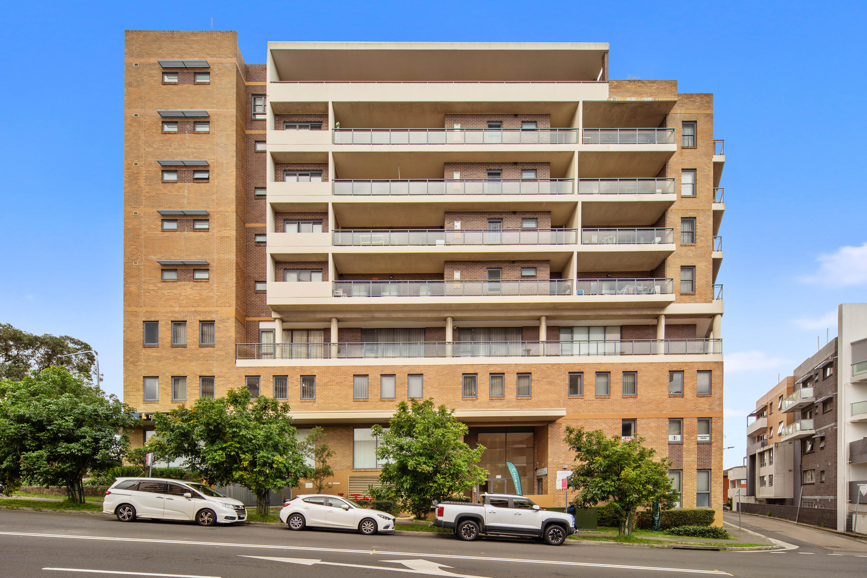17 580 RAILWAY PARADE, HURSTVILLE NSW 2220 - Image 1