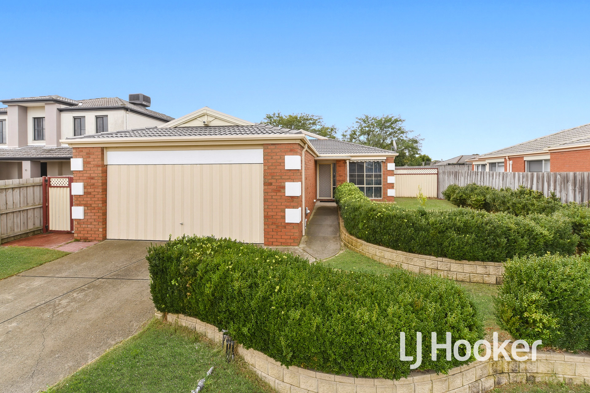 8 LIGHTHORSE CRESCENT, Narre Warren South VIC 3805 - Image 3