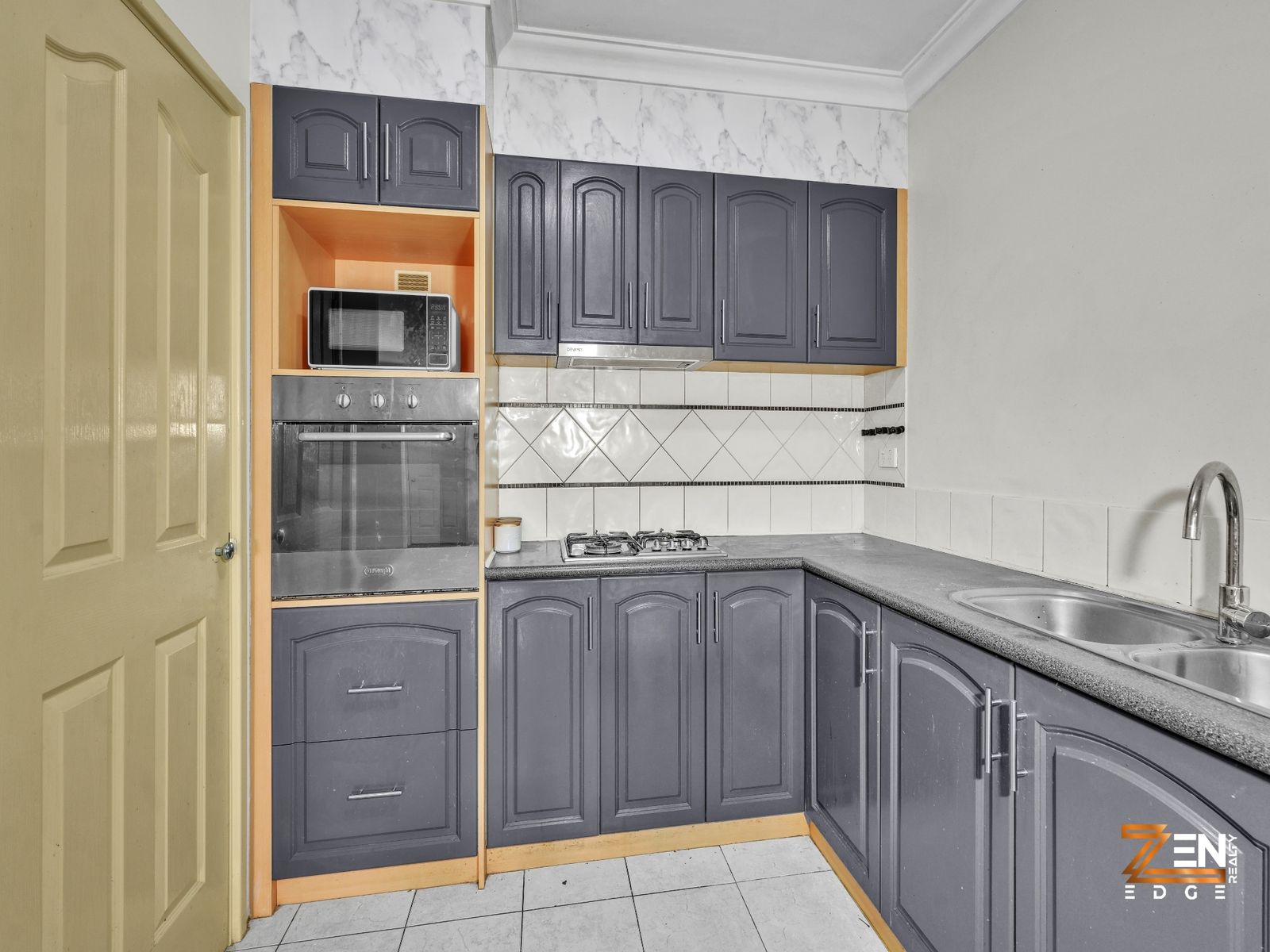 3-bedroom unit at 6/32 Mason Street, Cannington, WA 6107, Canning, Western Australia