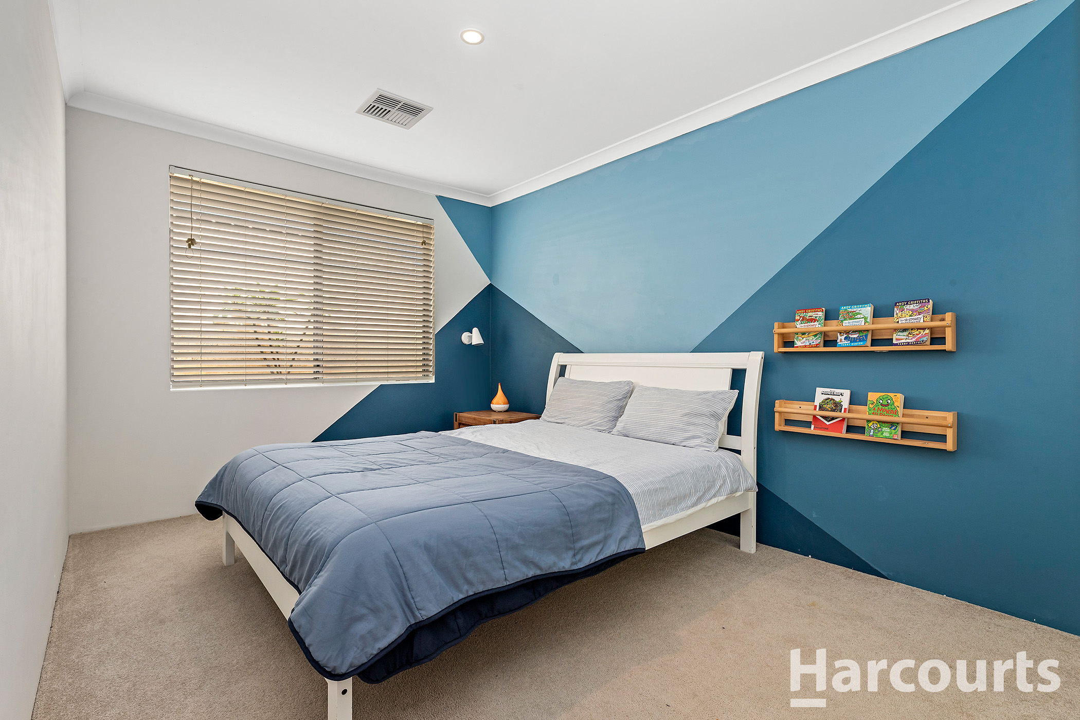 57 BUCKINGHAM DRIVE, Wannanup WA 6210 - Image 10