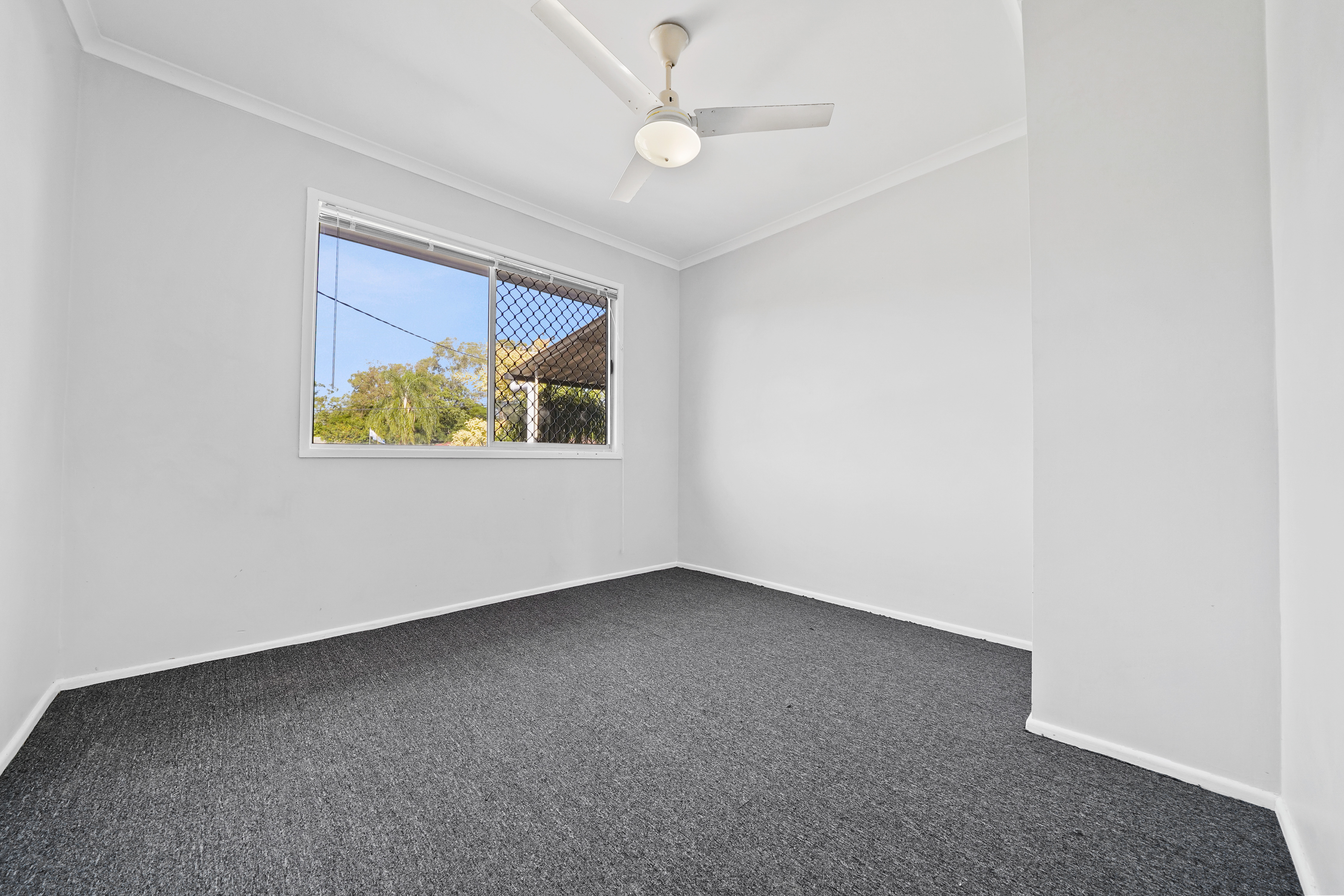 31 Cowper Avenue, Eagleby, QLD 4207 - Image 9