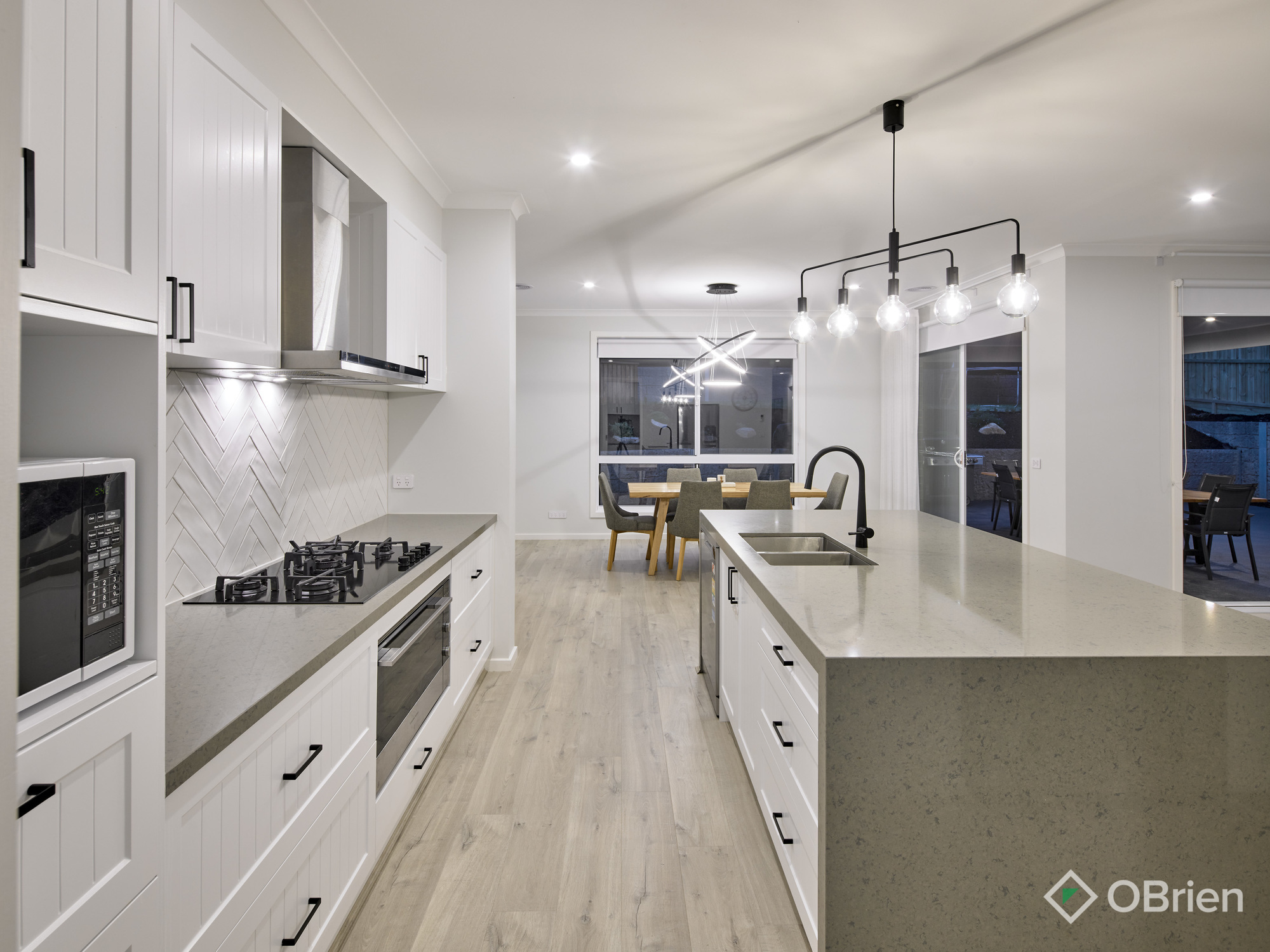27 HART DRIVE, Warragul VIC 3820 - Image 7
