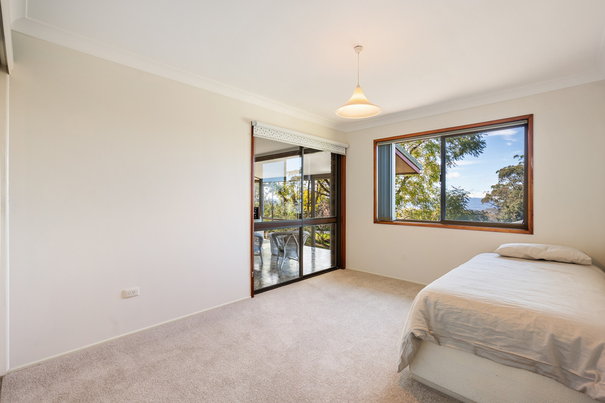 4-bedroom house at 21 Rangeview Road, Blue Mountain Heights, QLD 4350, , Queensland