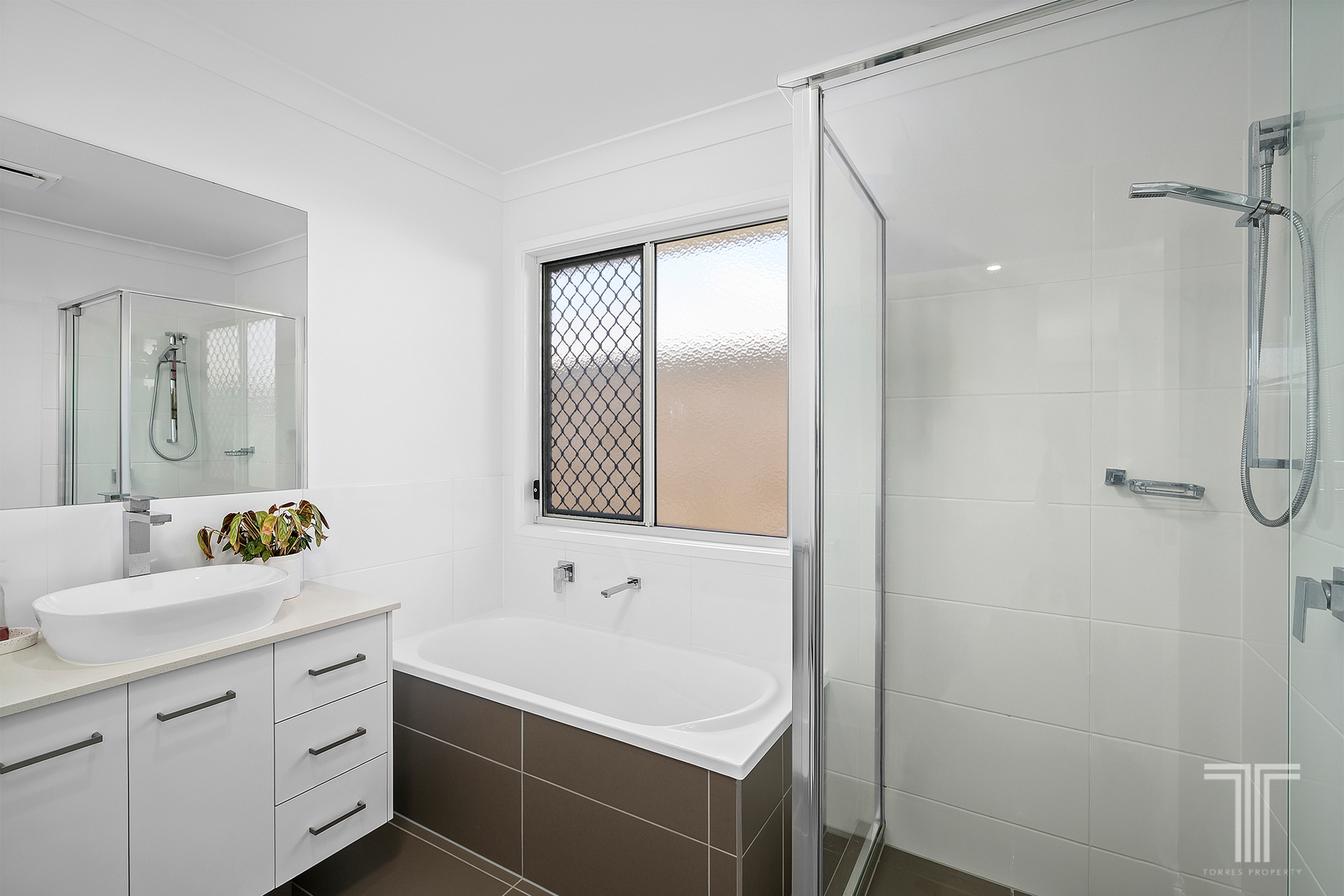 4-bedroom house at 86 Midnight Crescent, Spring Mountain, QLD 4300, Ipswich, Queensland