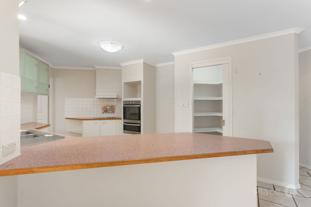 42 College Road, Karana Downs, QLD 4306 - Image 9