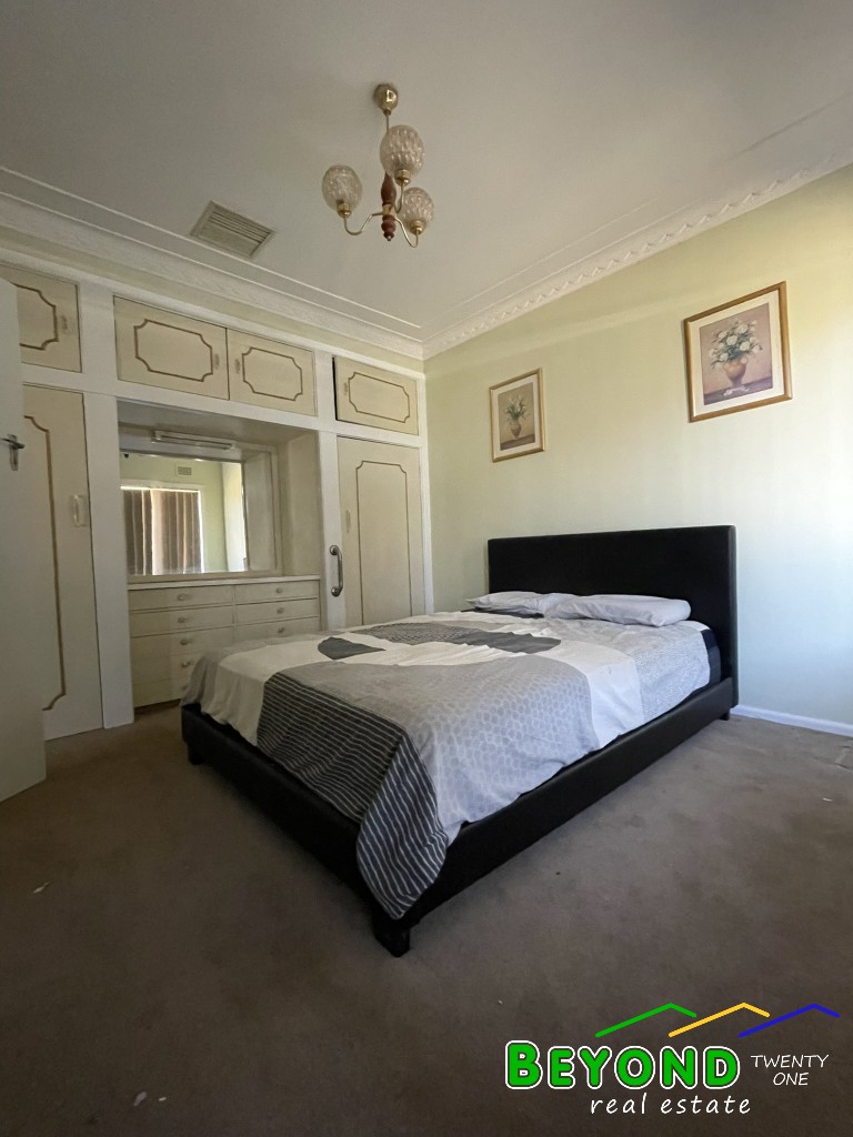 40 BOBS STREET, Gilgandra NSW 2827 - Image 8