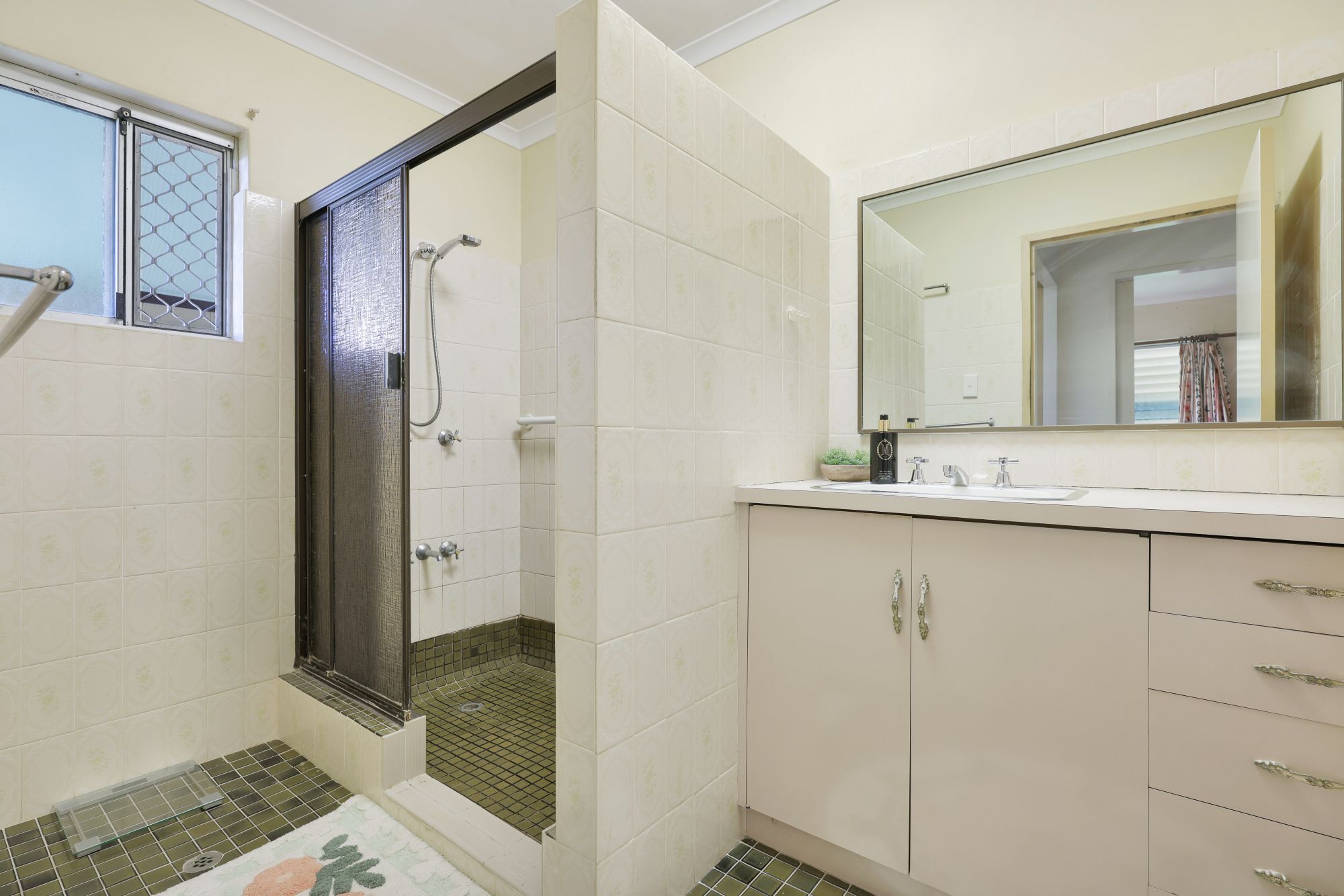 3-bedroom house at 2 Dahlia Close, Mooroobool, QLD 4870, Cairns, Queensland