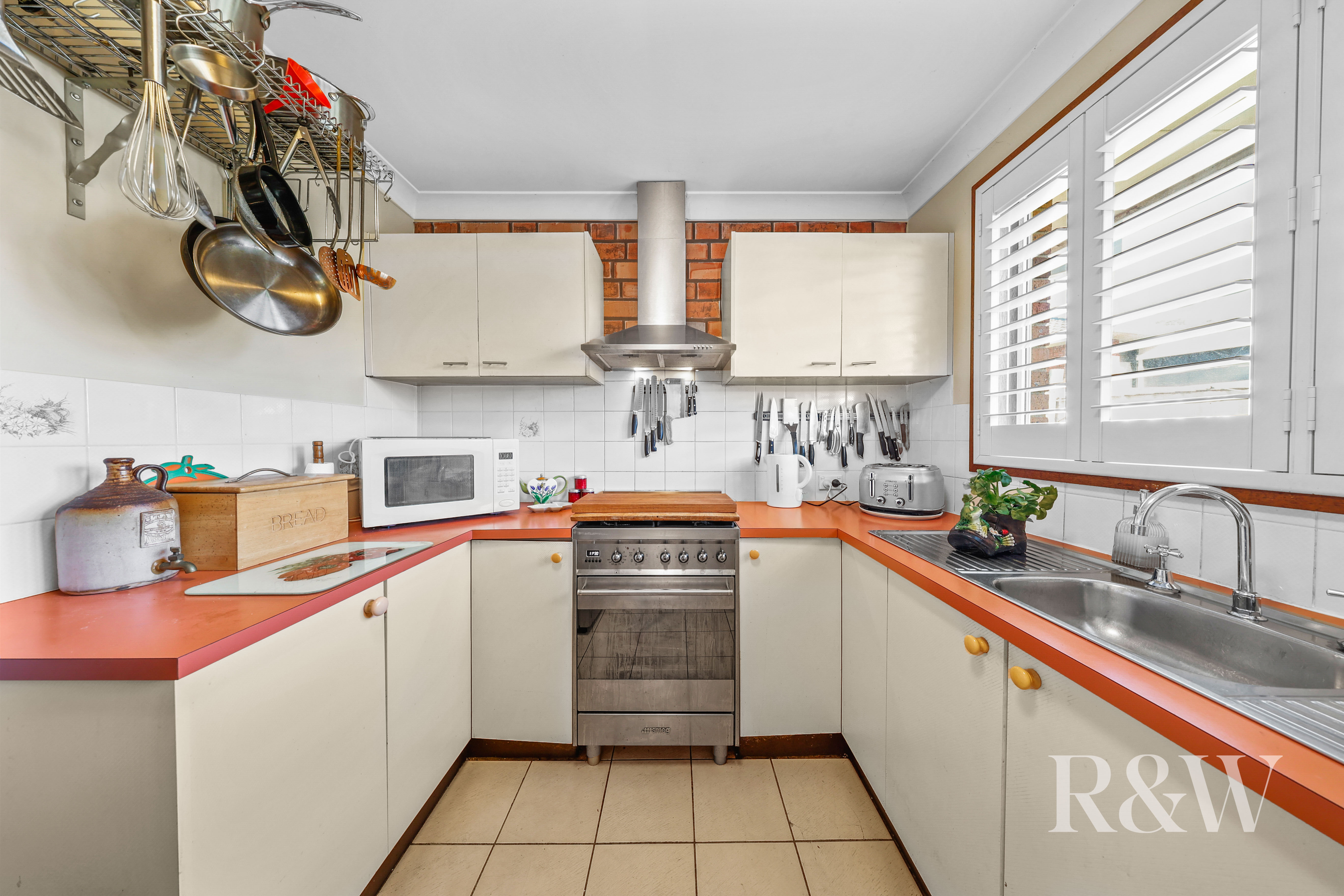 2-bedroom unit at 2/6 Lambert Place, Leumeah, NSW 2560, Campbelltown (Nsw), New South Wales