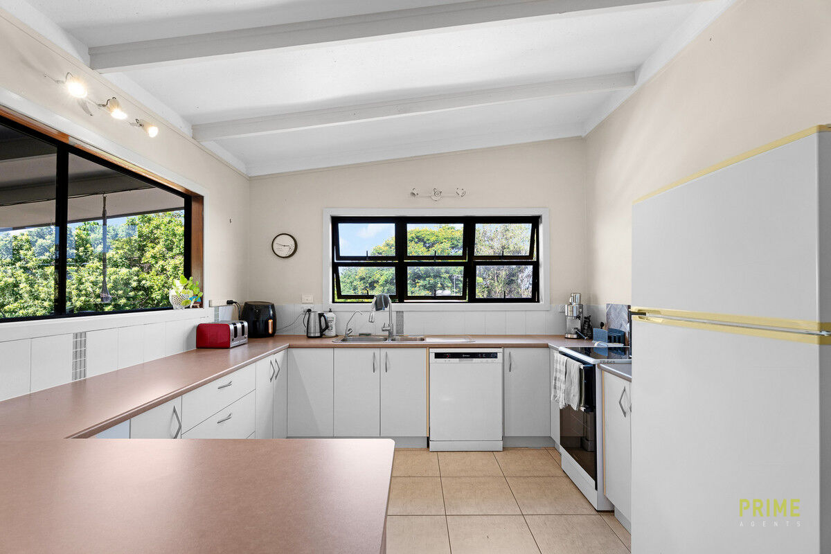 7-bedroom house at 7 ROHAN WAY, Kawungan QLD 4655, Fraser Coast, Queensland