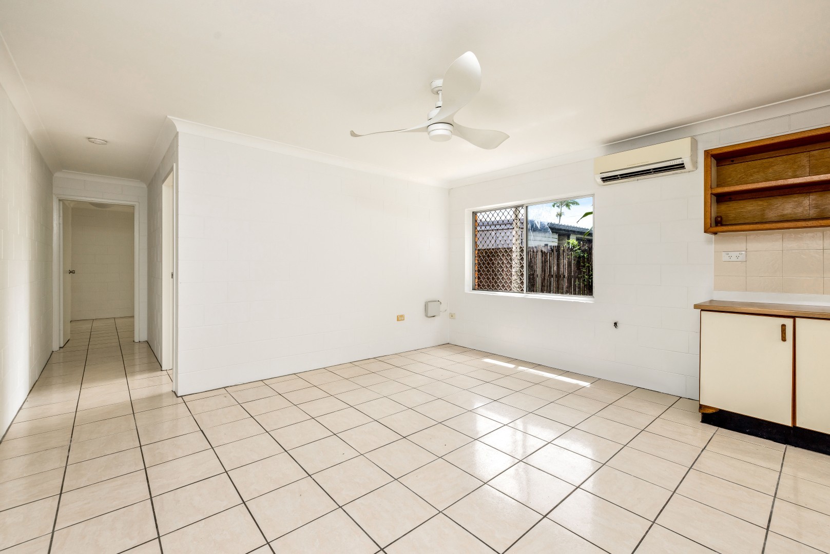 1 18 CURTIN STREET, WESTCOURT QLD 4870 - Image 4