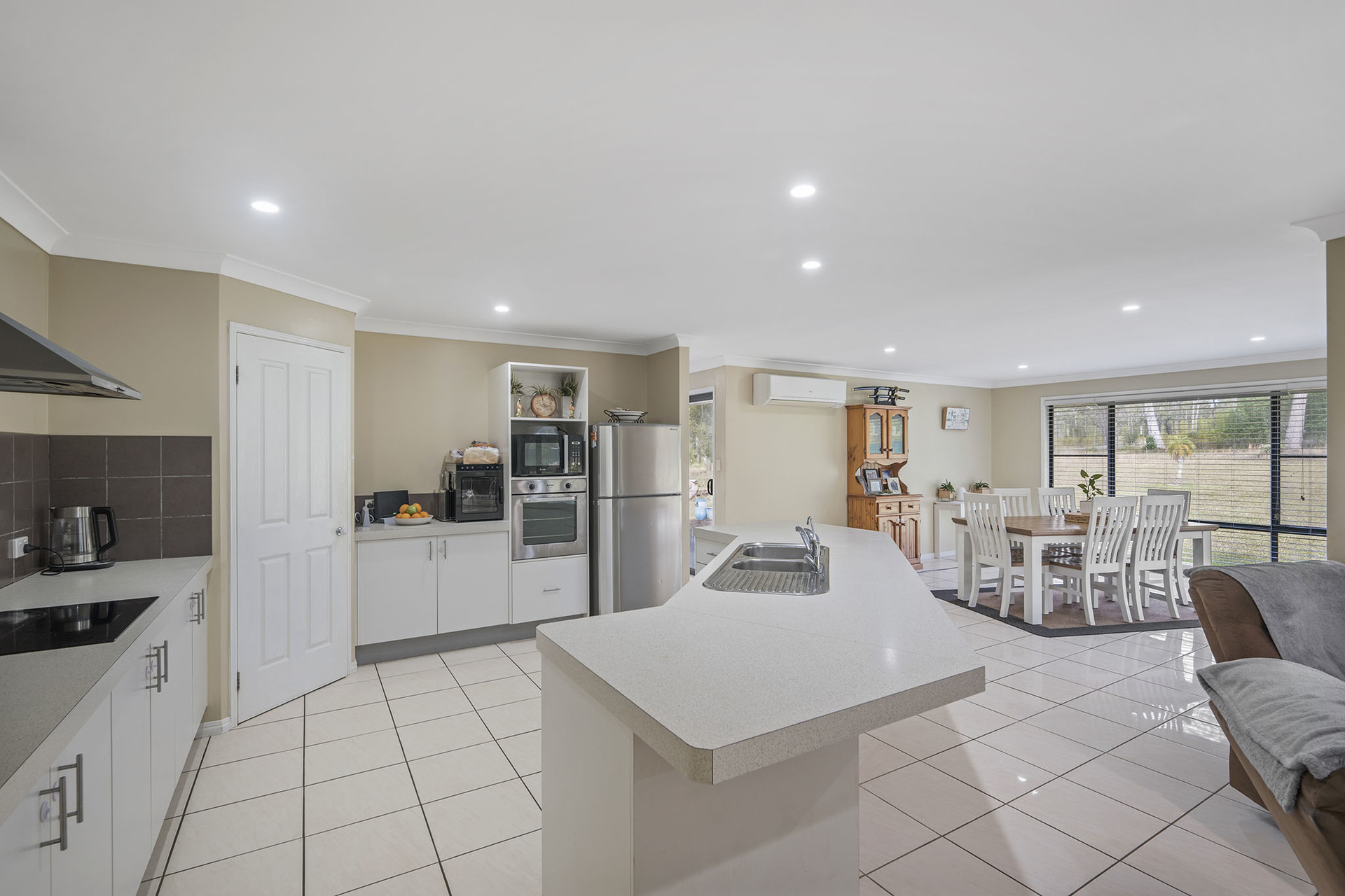 6-bedroom house at 238 Settlers Way, South Kempsey, NSW 2440, Kempsey, New South Wales
