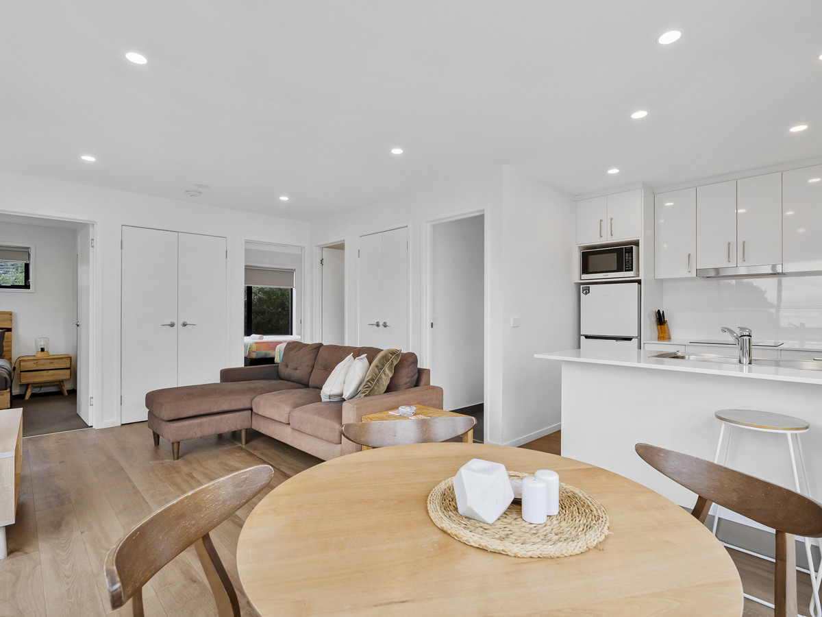 245 Roslyn Avenue, Blackmans Bay, TAS 7052 - Image 5