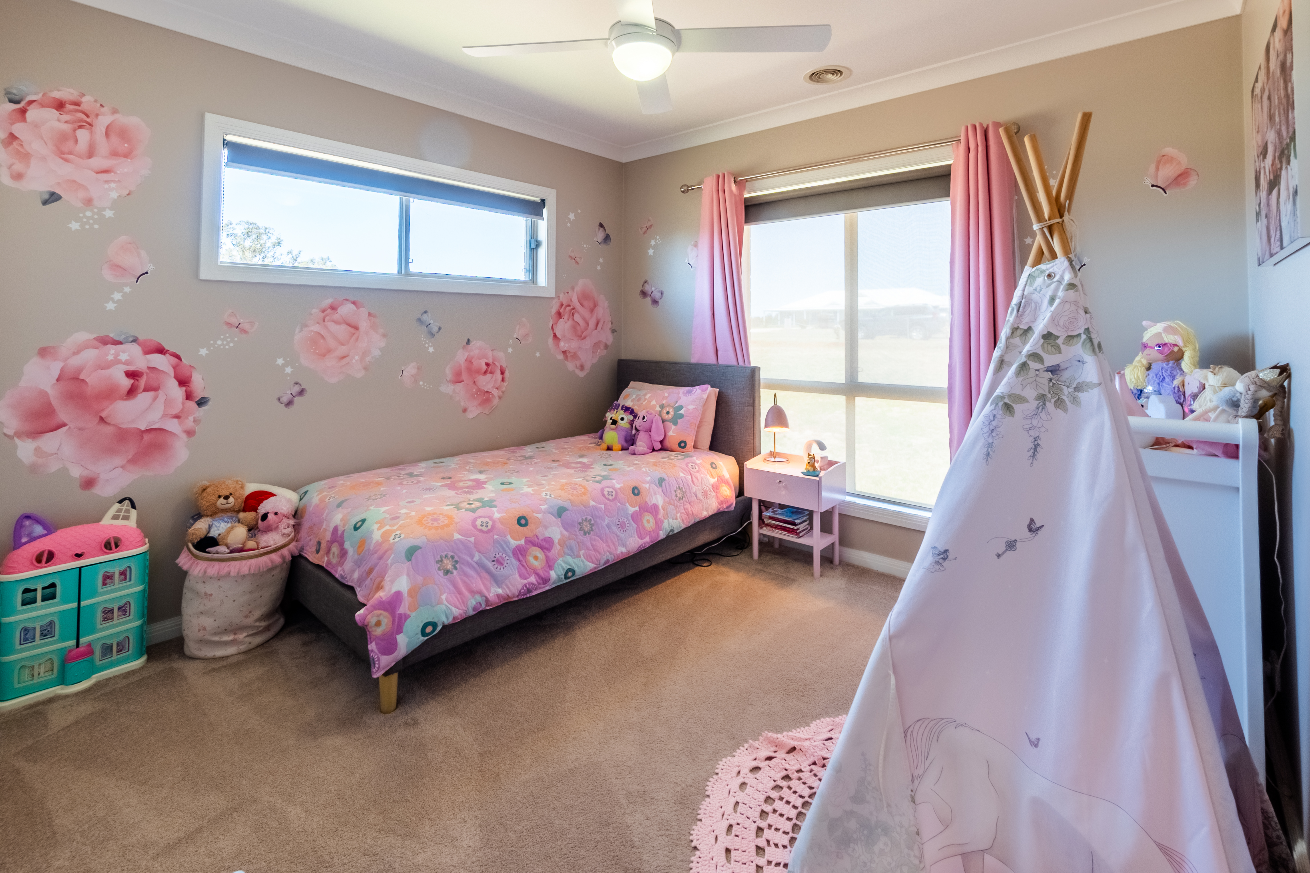 5-bedroom house at 9 Evatt Street, Temora, NSW 2666, Temora, New South Wales