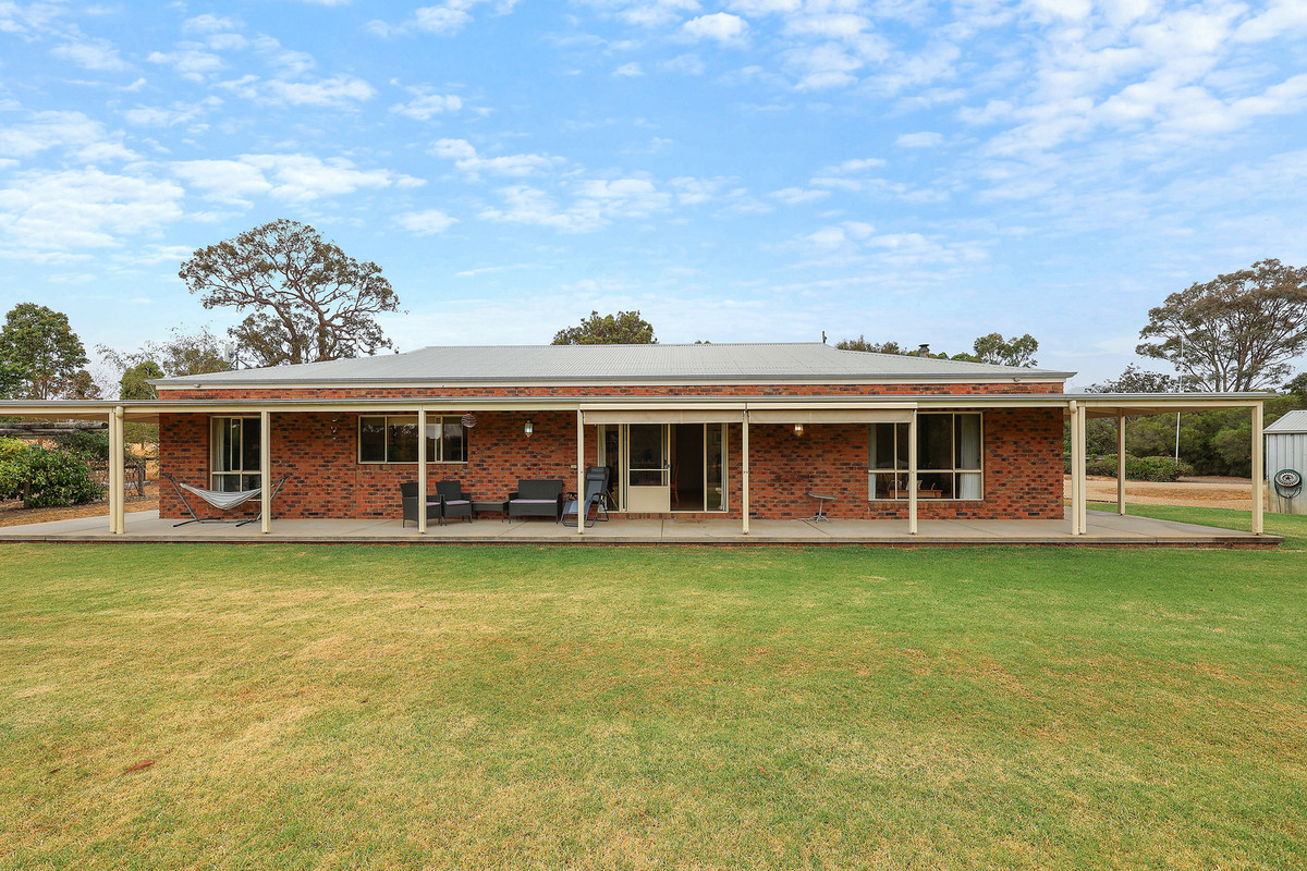 480 Henty Highway, Hamilton, Vic, 3300 - Image 1