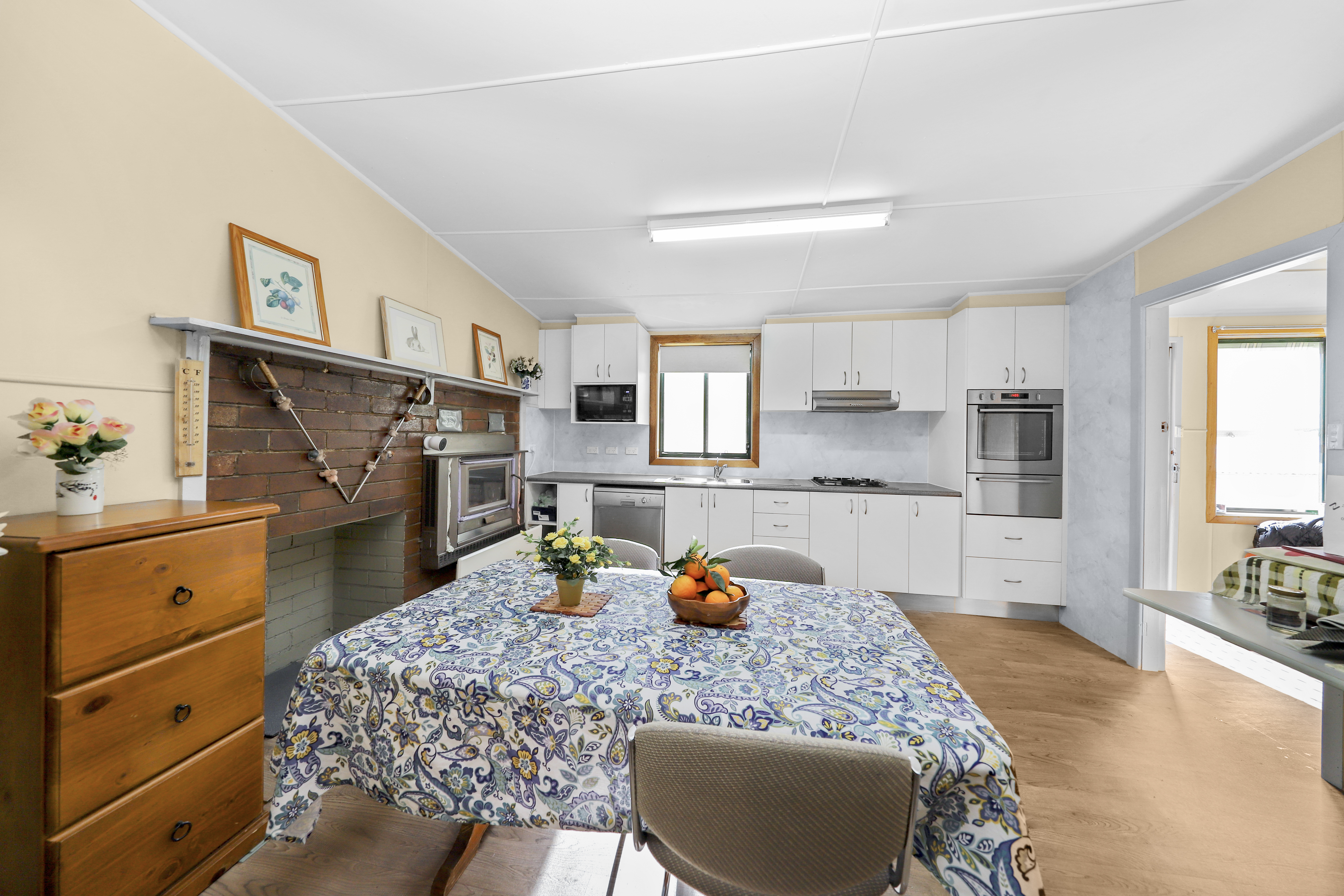 23 SYDNEY STREET, Tumut NSW 2720 - Image 3