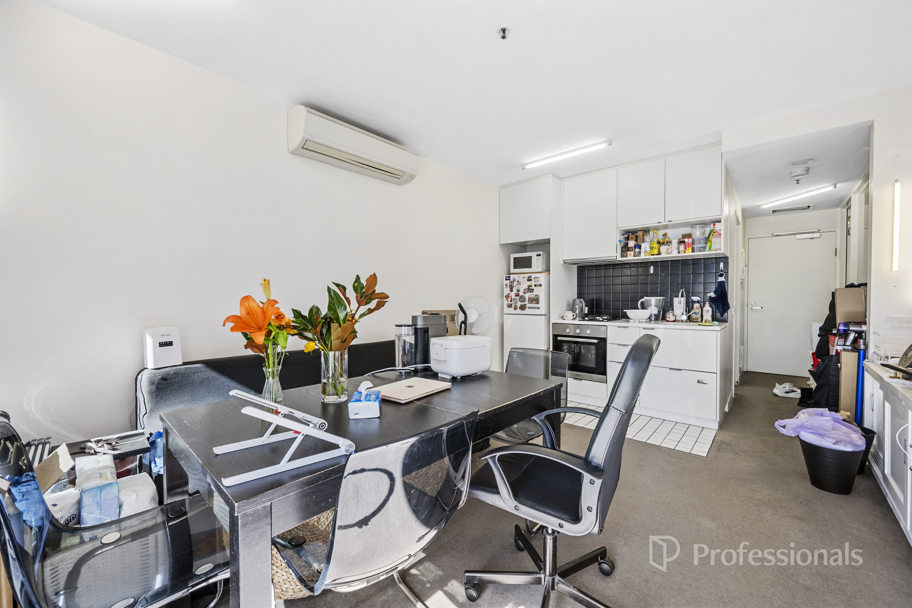 2-bedroom unit at 1301/31 A'Beckett Street, Melbourne, VIC 3000, Melbourne, Victoria