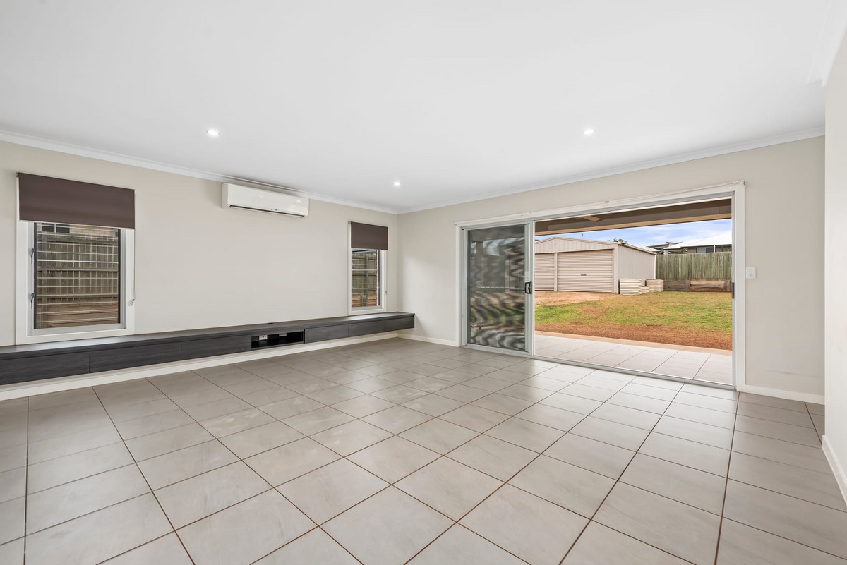 5-bedroom house at 11 Sportsman Drive, Kleinton, QLD 4352, Toowoomba, Queensland
