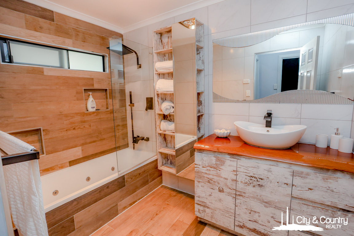 47 Cook Crescent, Sunset, QLD 4825 - Image 3