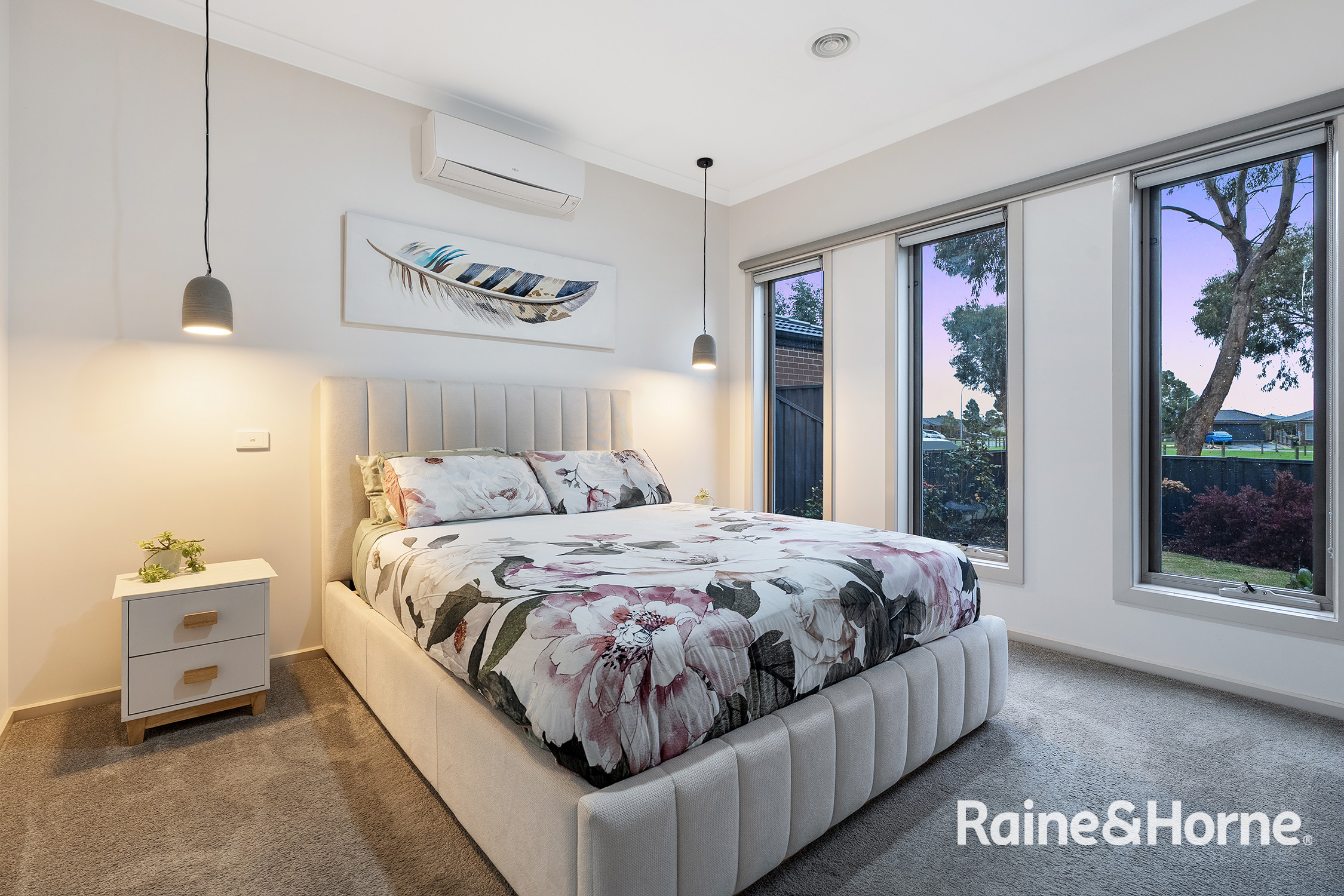 34 Parklink Drive, Cranbourne East VIC 3977 - Image 2