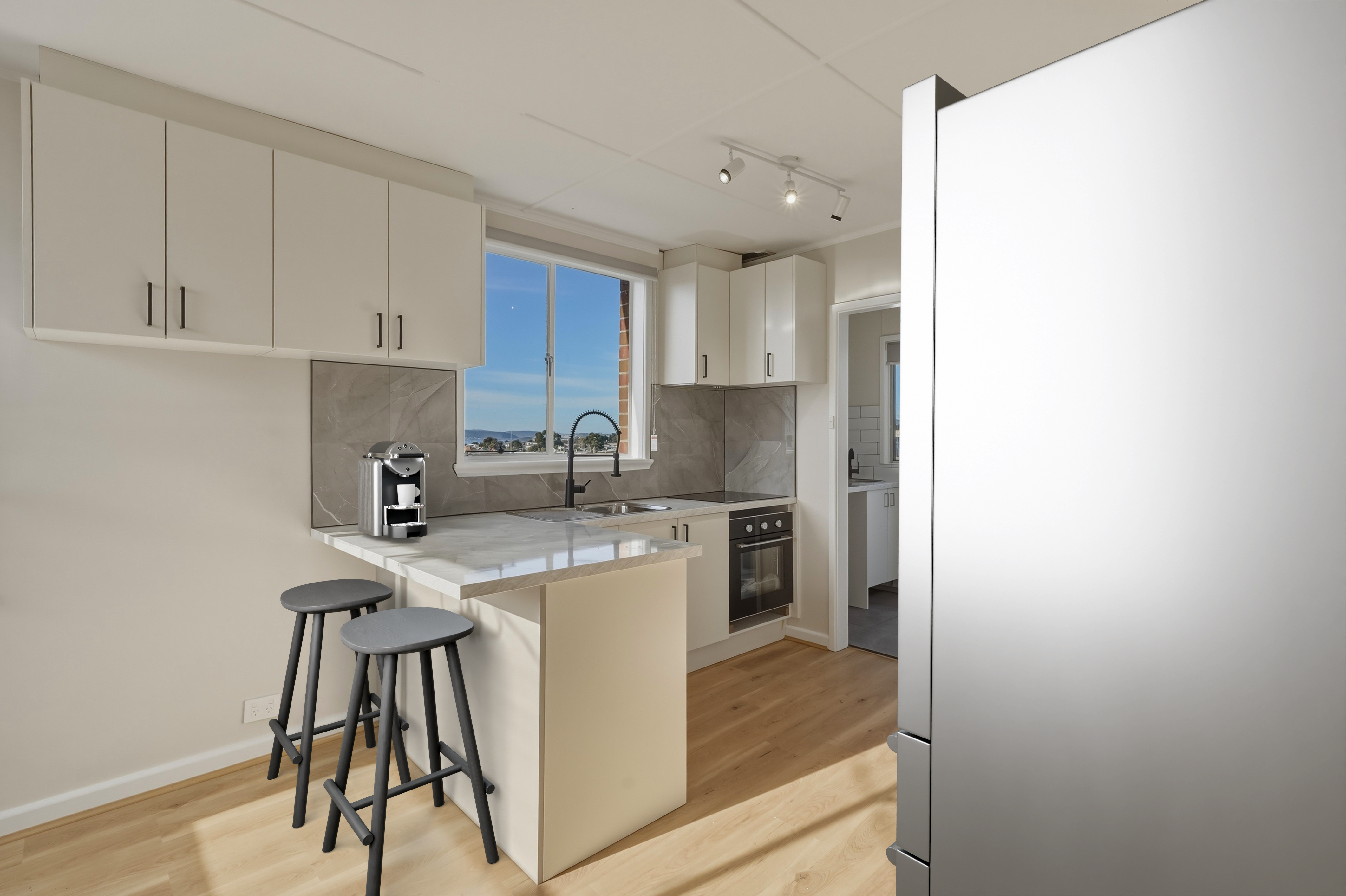 51 CLEBURNE STREET, Claremont TAS 7011 - Image 6