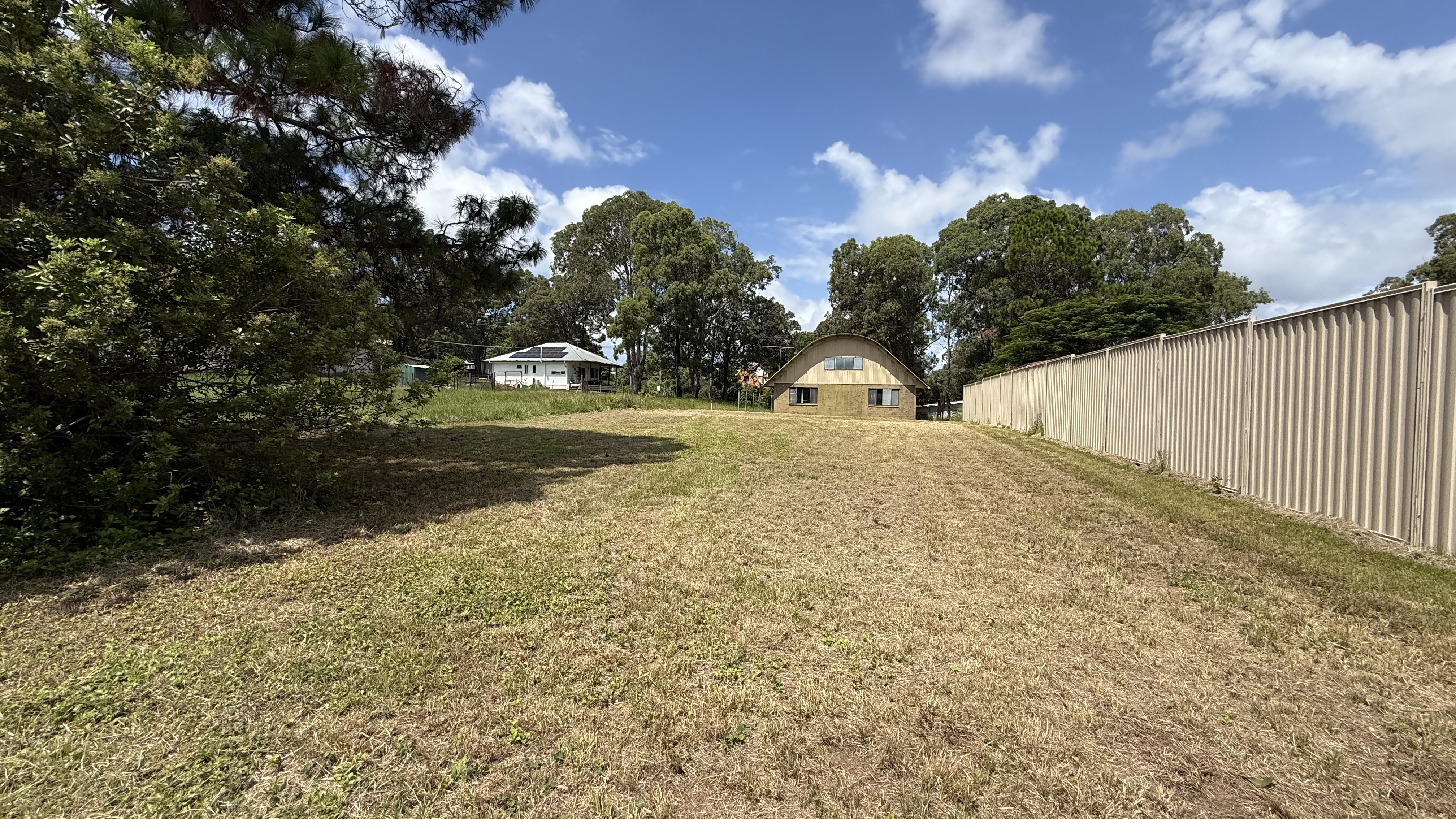 16 Crest Haven, Lamb Island, Qld, 4184 - Image 1