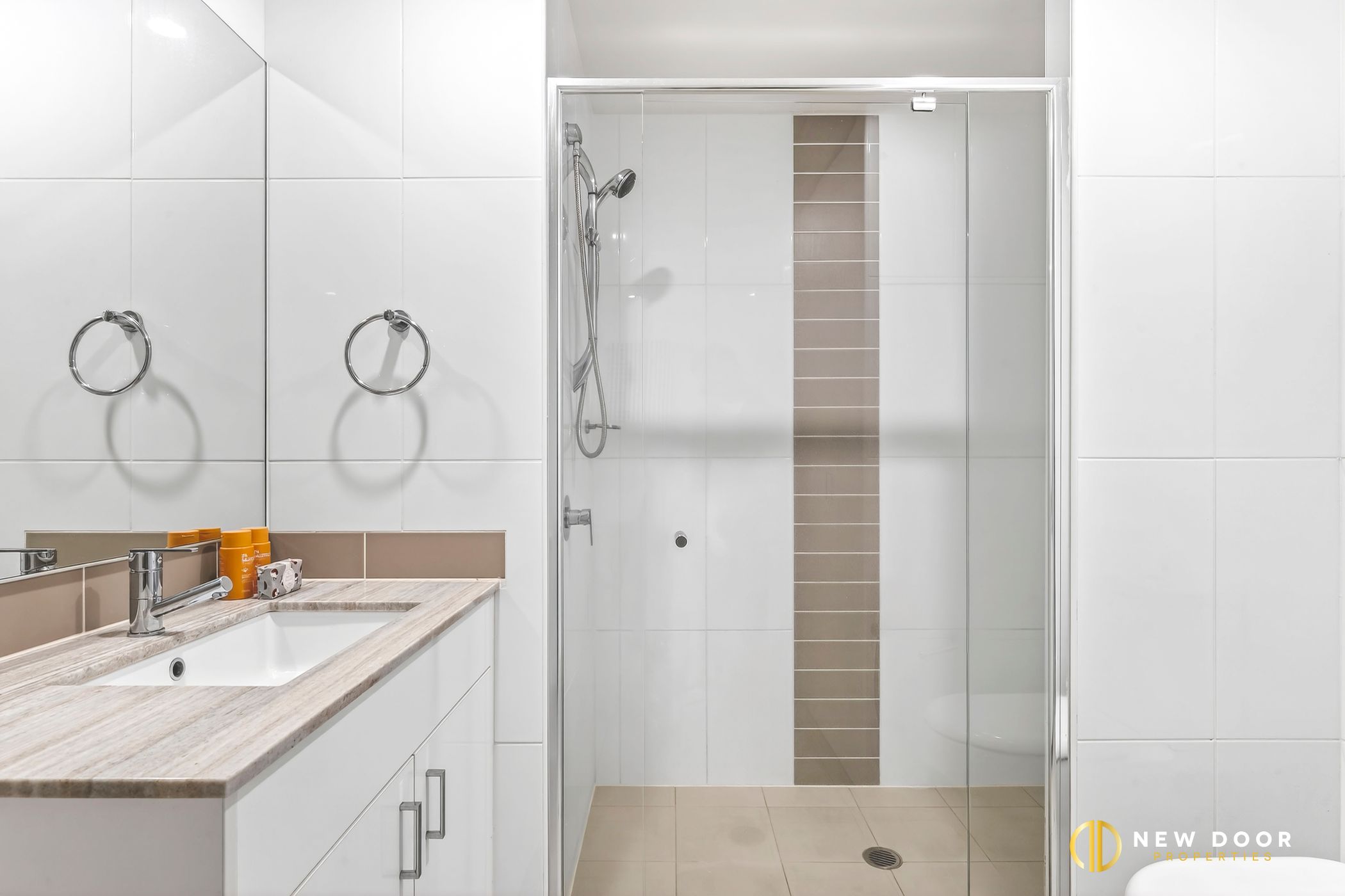 2-bedroom unit at AXIS APARTMENTS TOWER 1 10 1 MOUAT STREET, LYNEHAM ACT 2602, Unincorporated Act, Australian Capital Territory