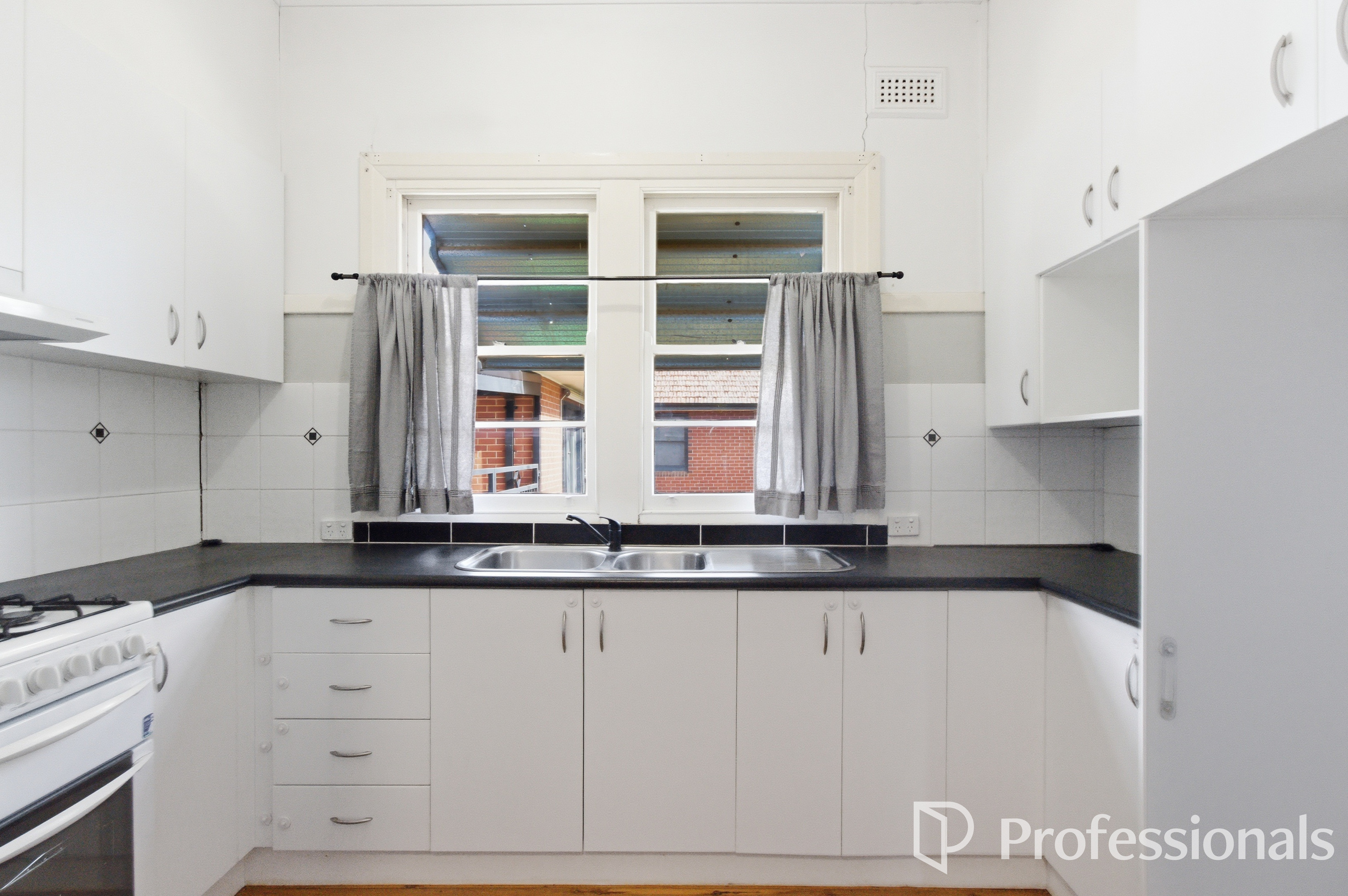 3-bedroom house at 90 Urana Street, Turvey Park, NSW 2650, Wagga Wagga, New South Wales