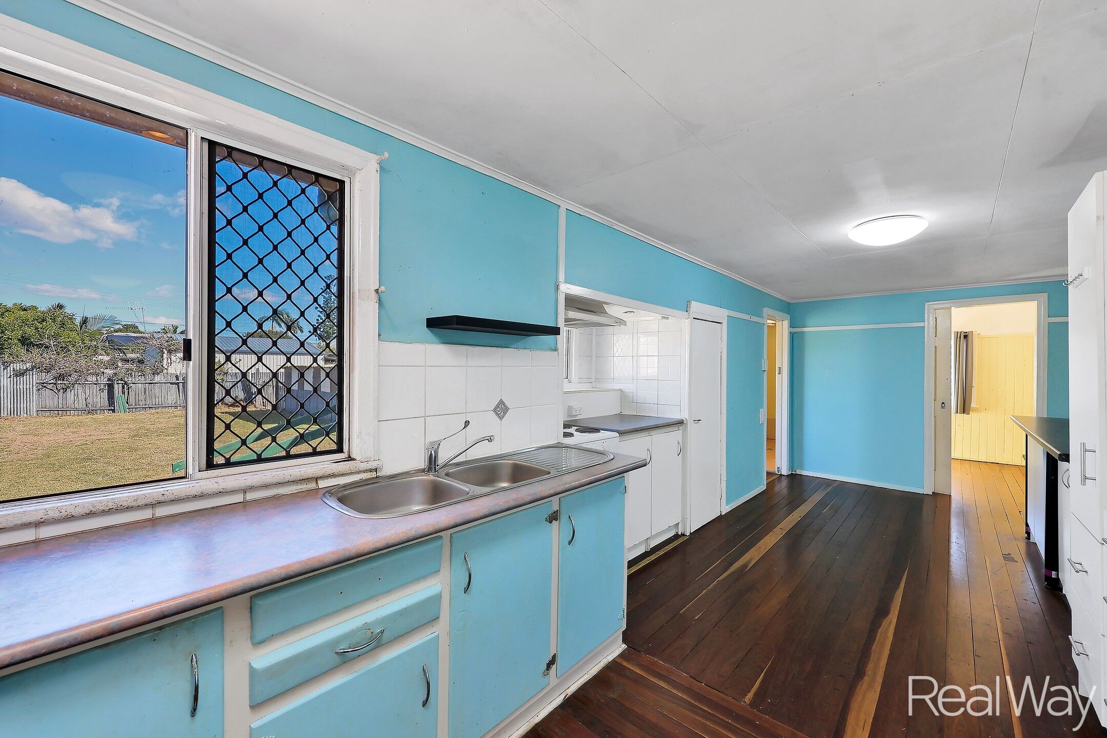14 DUNCRAIGEN STREET, Norville QLD 4670 - Image 10