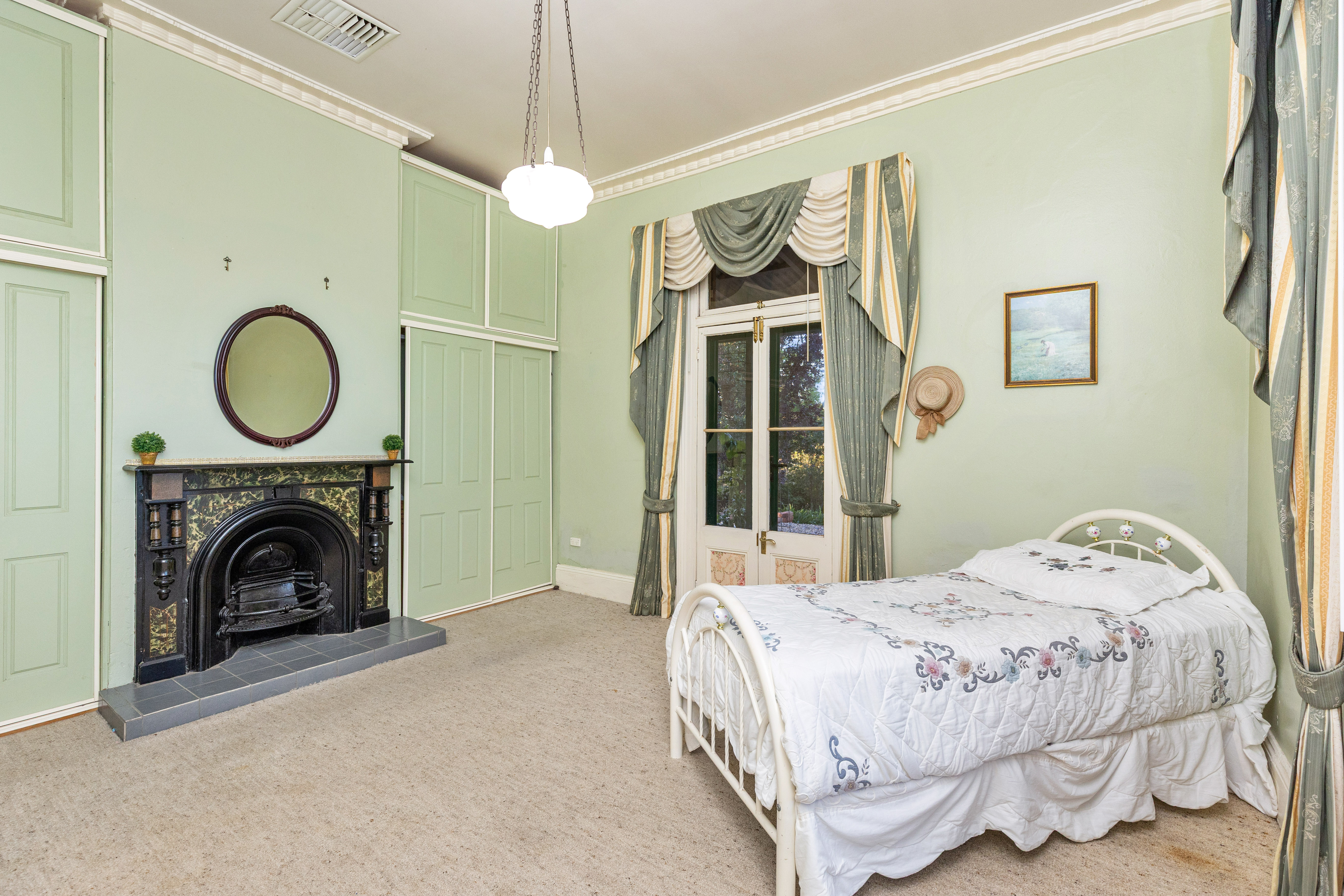 5-bedroom house at 58 Kemp Street, Junee, NSW 2663, Junee, New South Wales