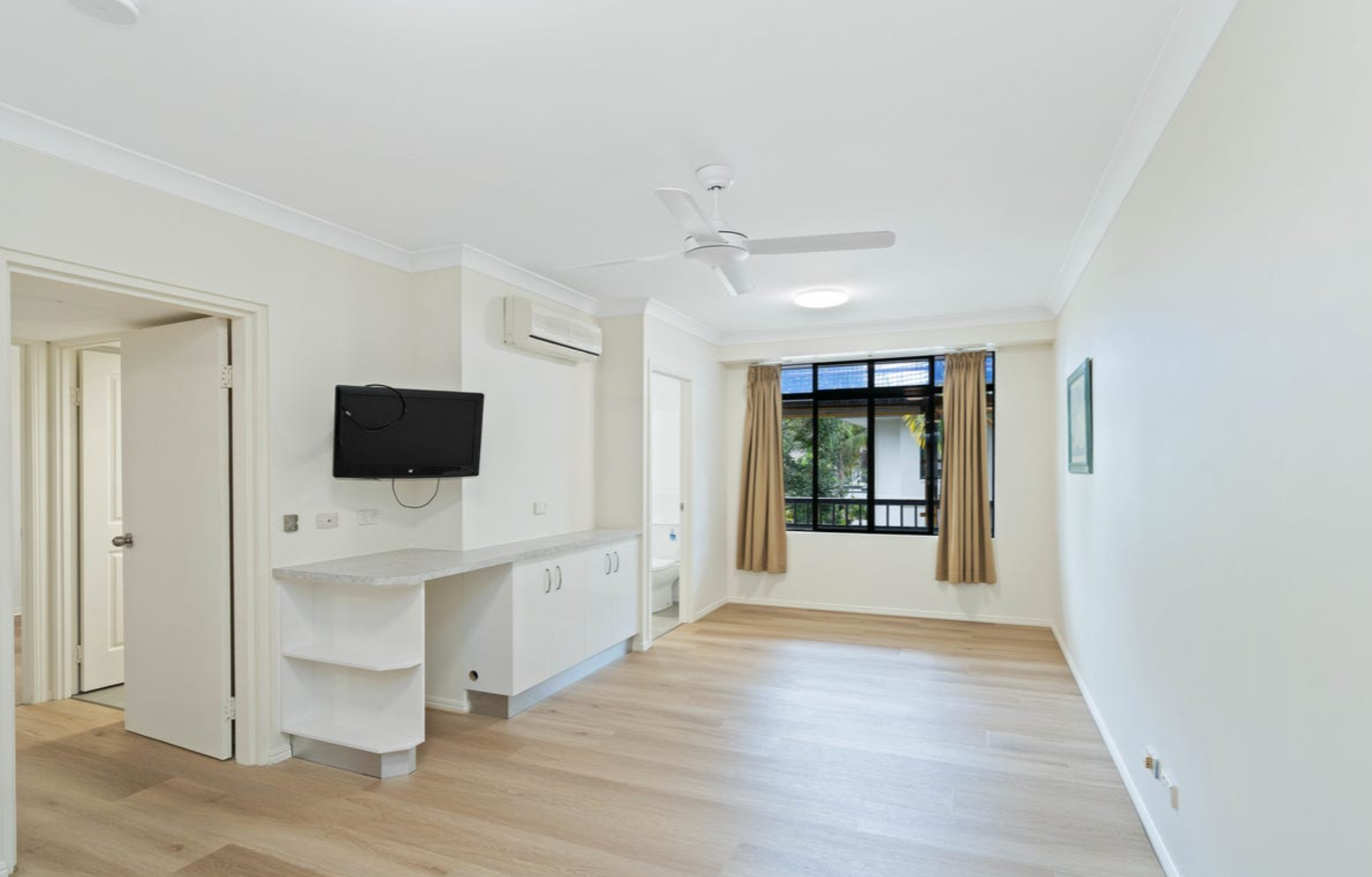 20 186-188 MCLEOD STREET, CAIRNS NORTH QLD 4870 - Image 5