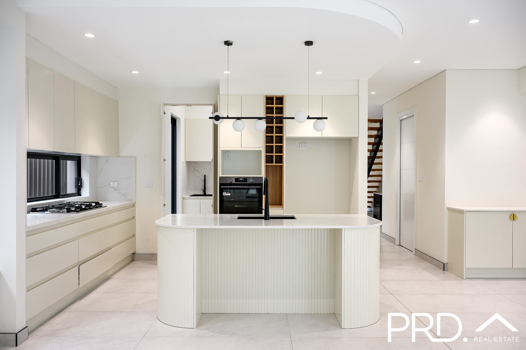 106 Thomas Street, Picnic Point, NSW 2213 - Image 4