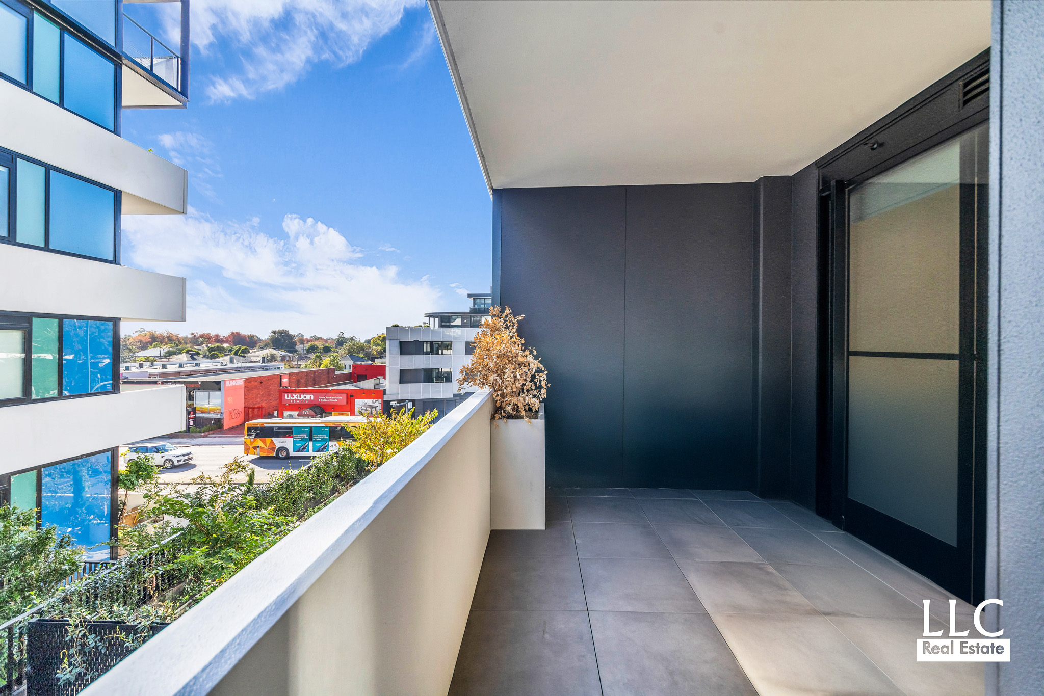 211/162 Whitehorse Road, Blackburn, Vic, 3130 - Image 1