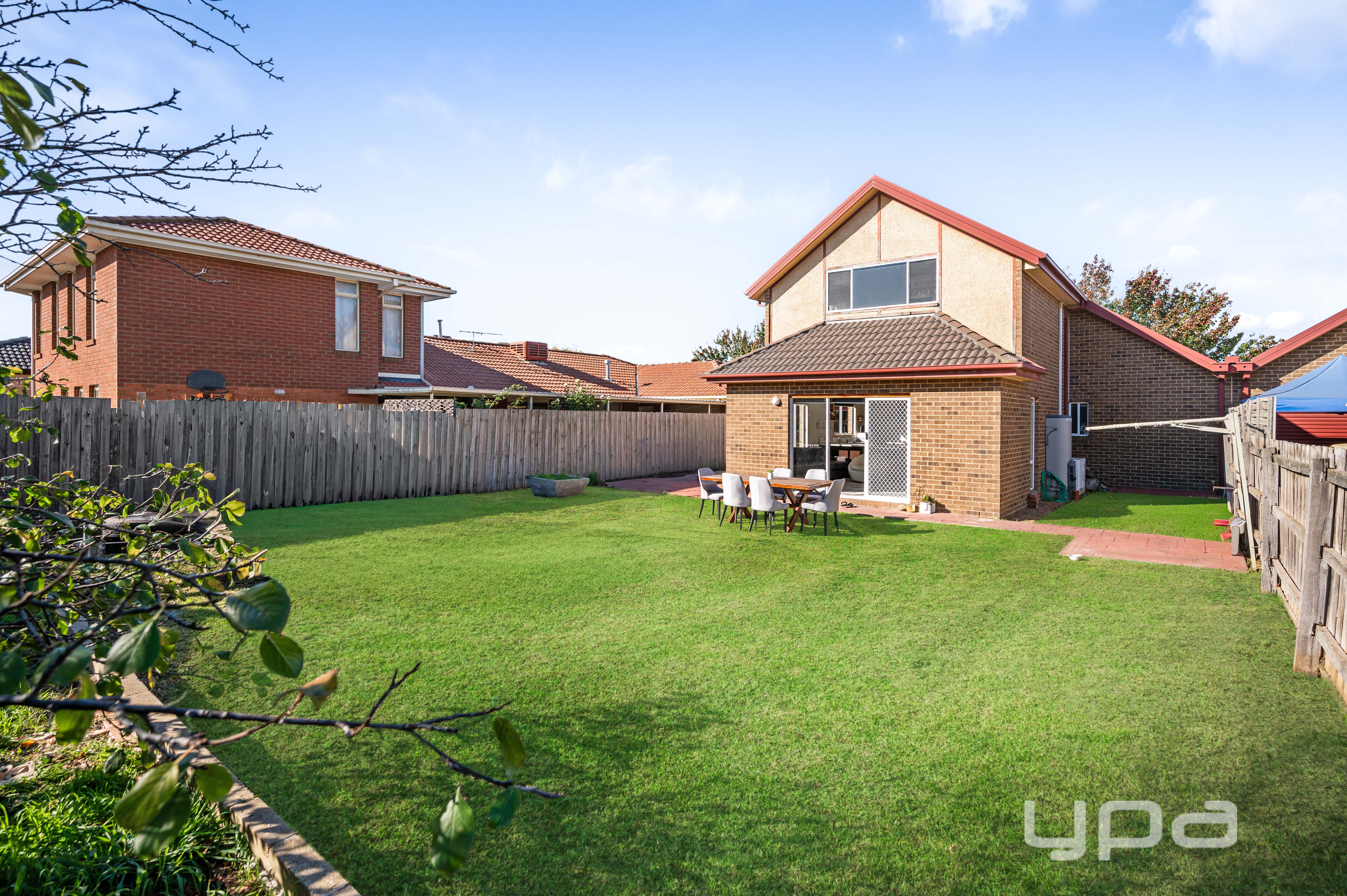 3-bedroom house at 30 GARONNE CIRCUIT, Roxburgh Park VIC 3064, Hume, Victoria