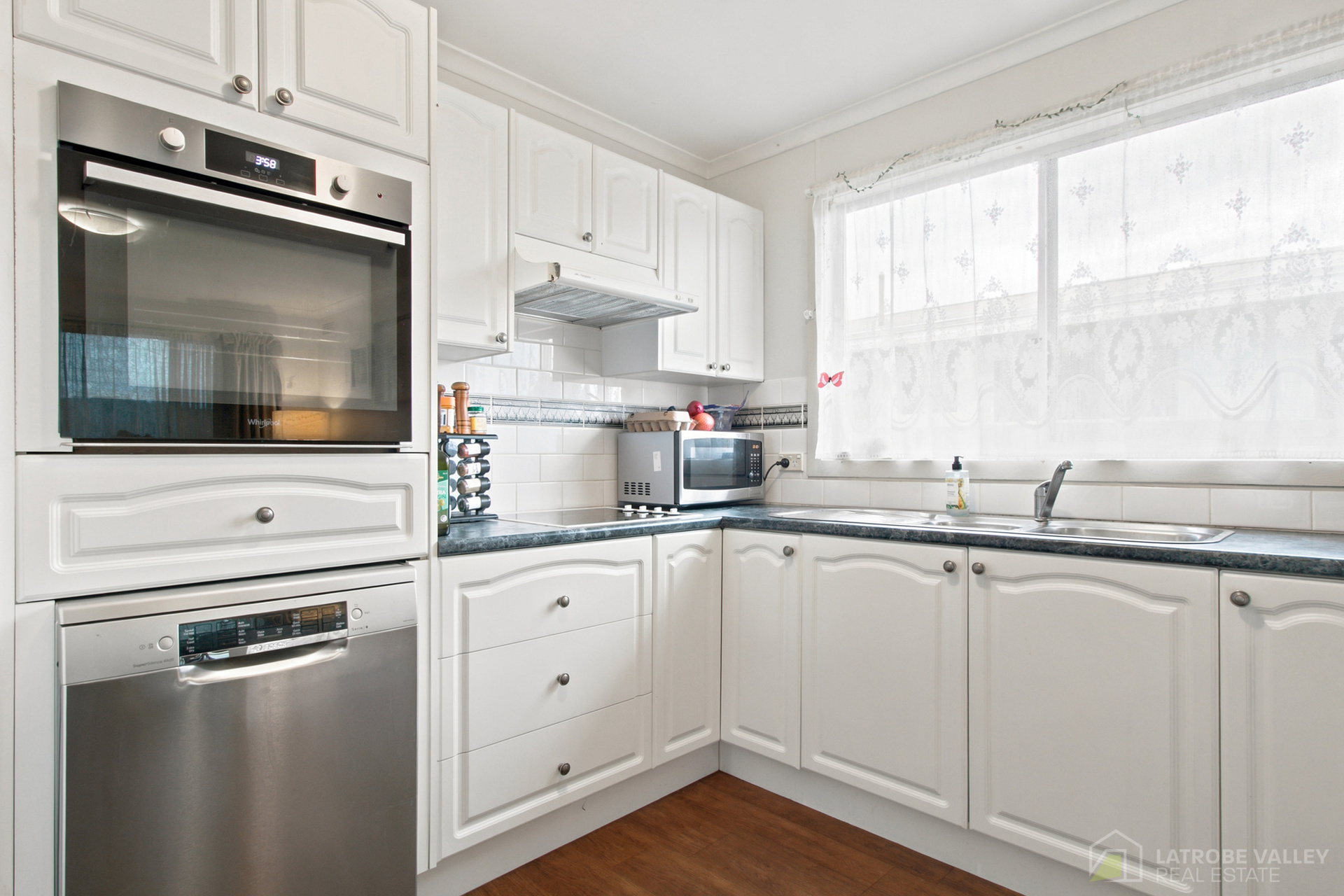 10 Walton Street, Rosedale, VIC 3847 - Image 6