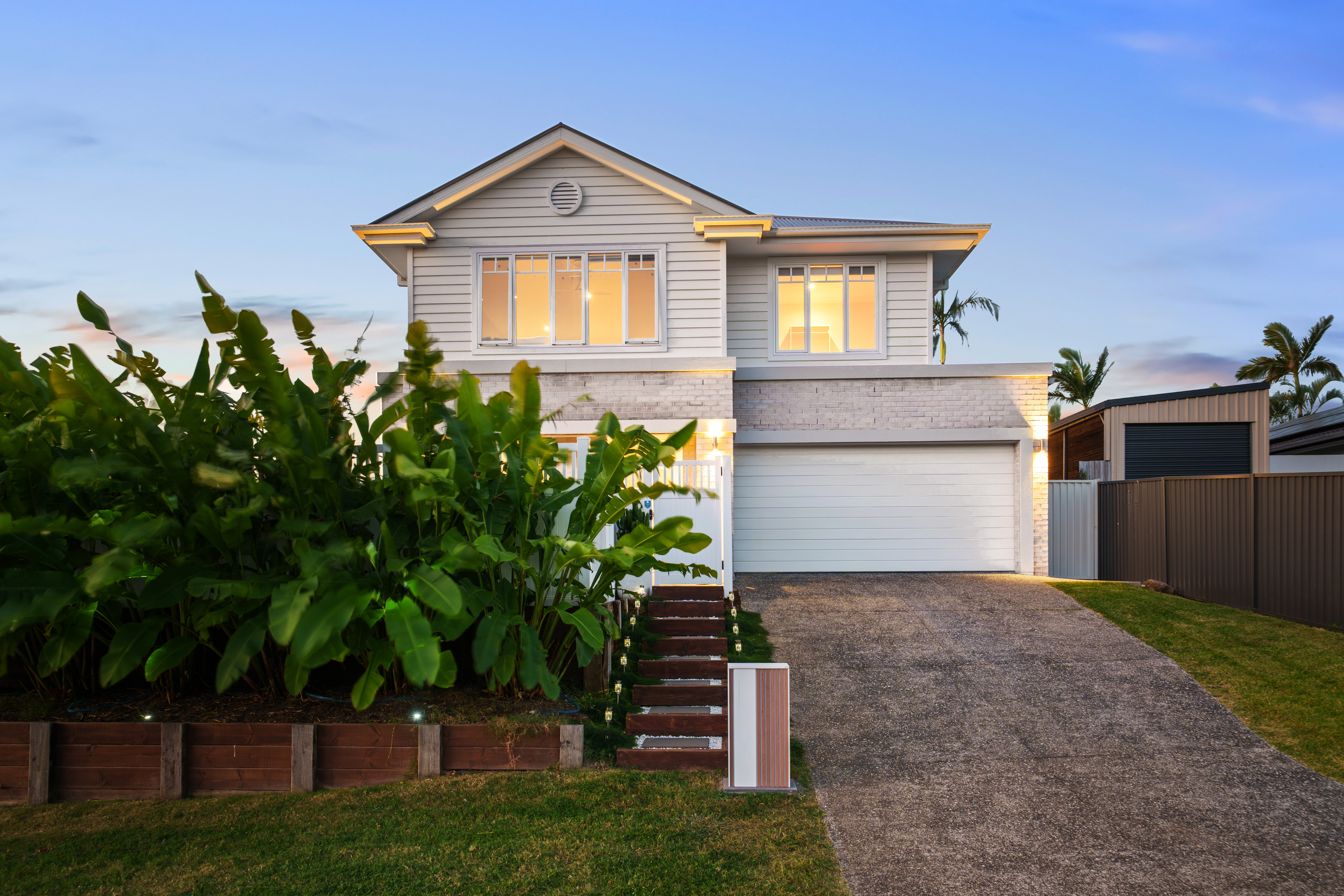 1 LEAFY CLOSE, Burleigh Waters QLD 4220 - Image 3