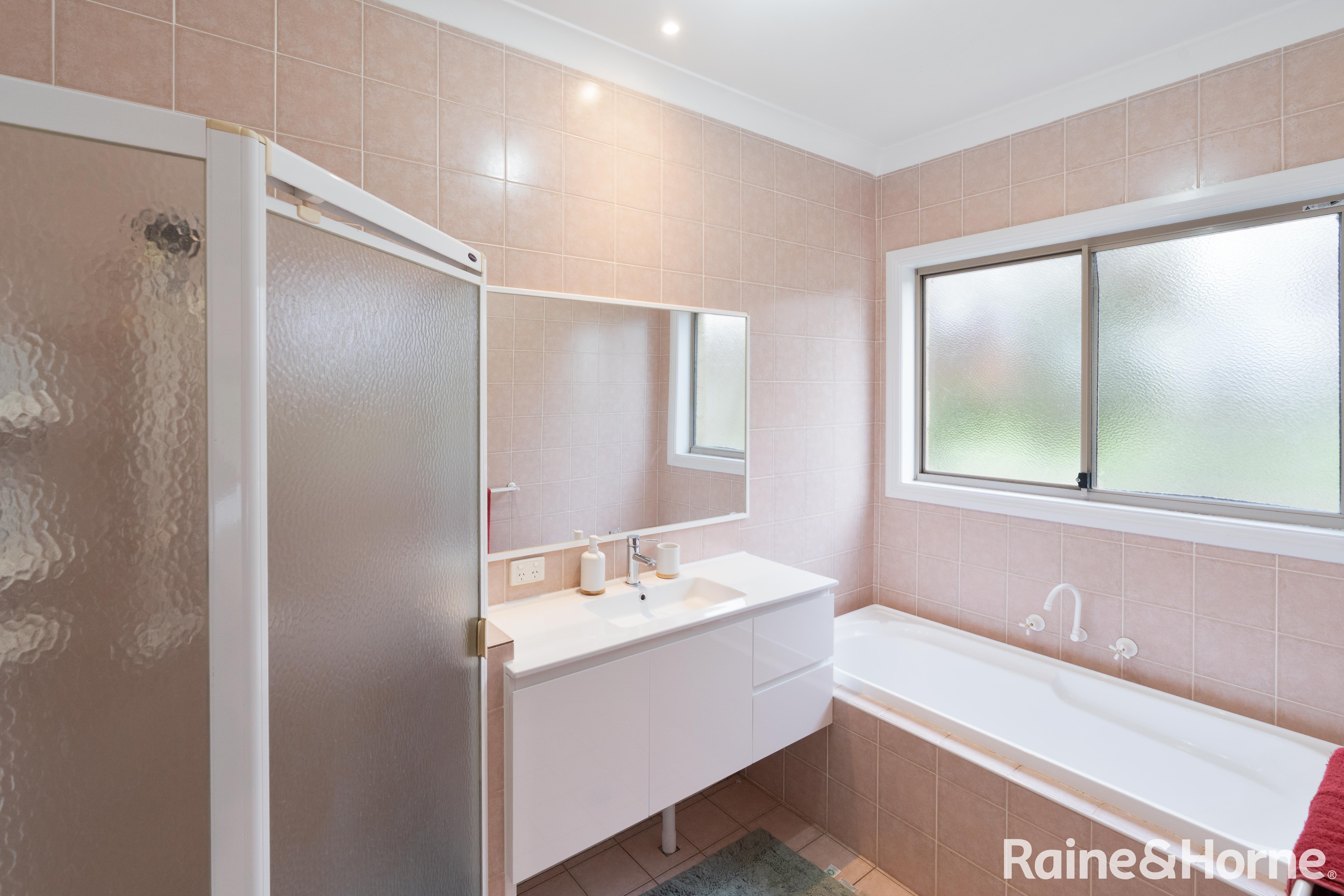 5-bedroom house at 21 Brucedale Drive, Brucedale, NSW 2650, Wagga Wagga, New South Wales