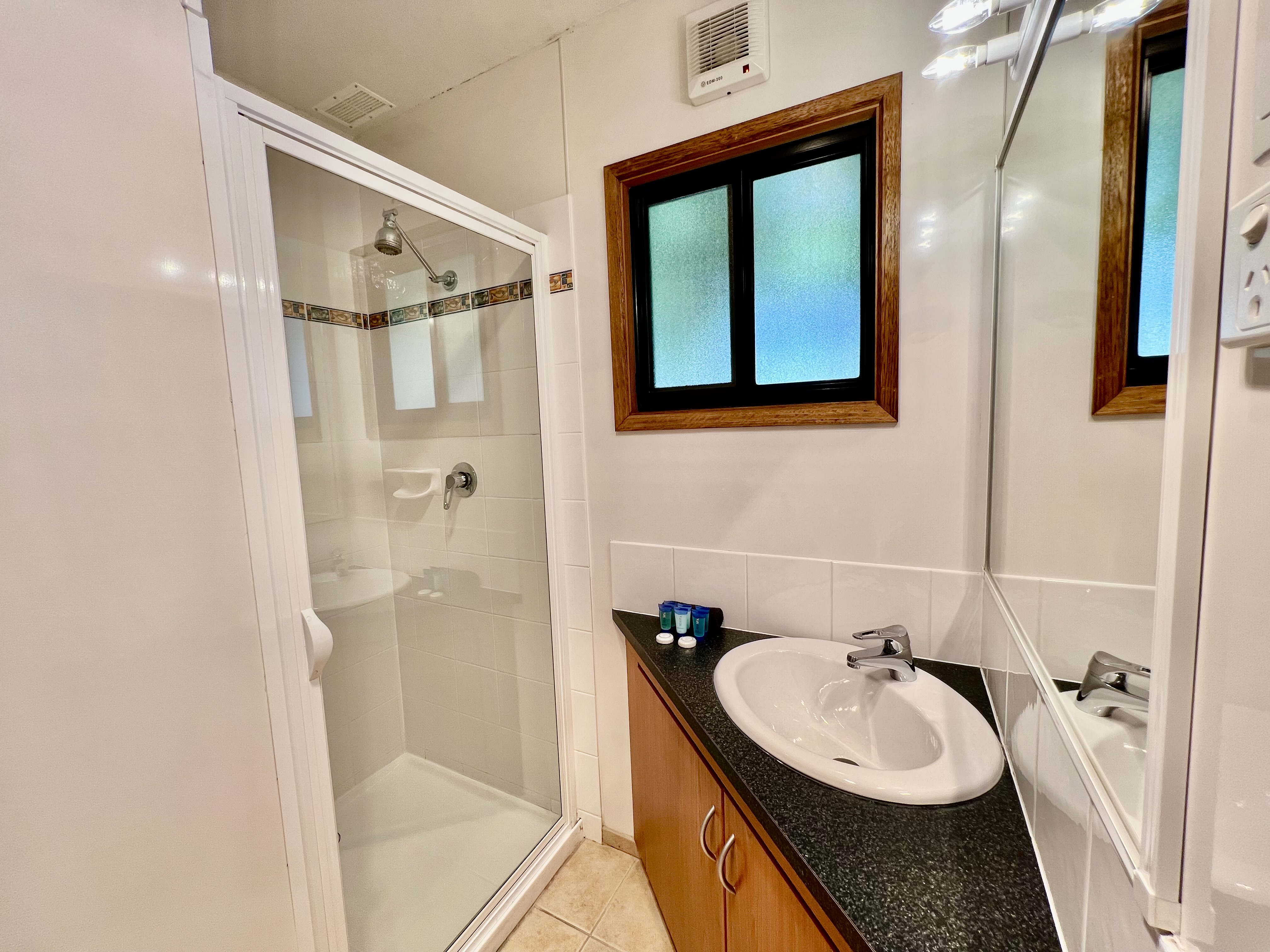 4/1 Mairburn, Metung, Vic, 3904 - Image 7