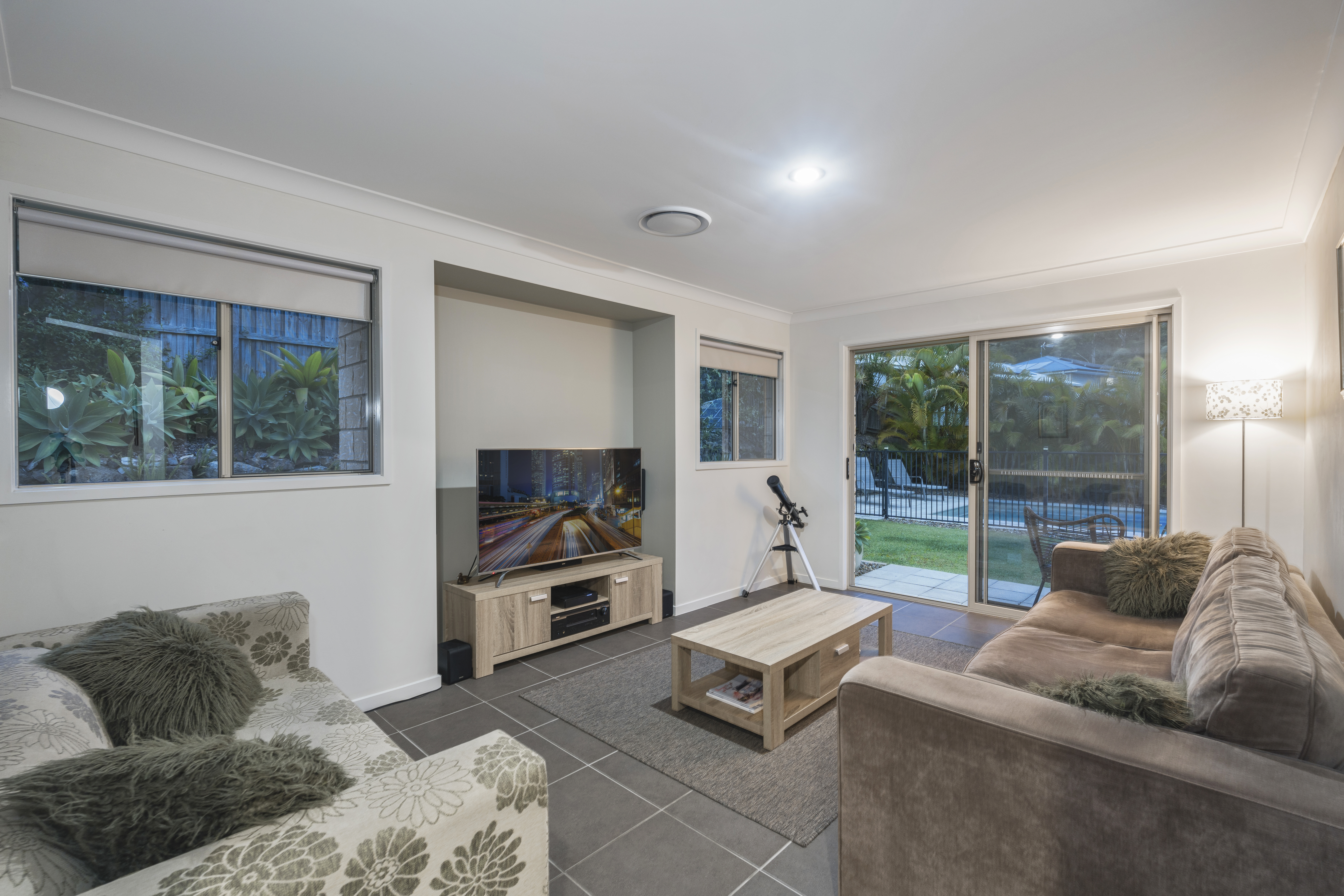 8 Bellinger Key, Pacific Pines, Qld, 4211 - Image 4