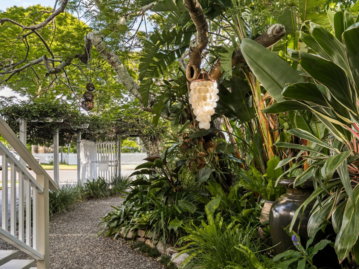 27 WYLIE STREET, Graceville QLD 4075 - Image 2